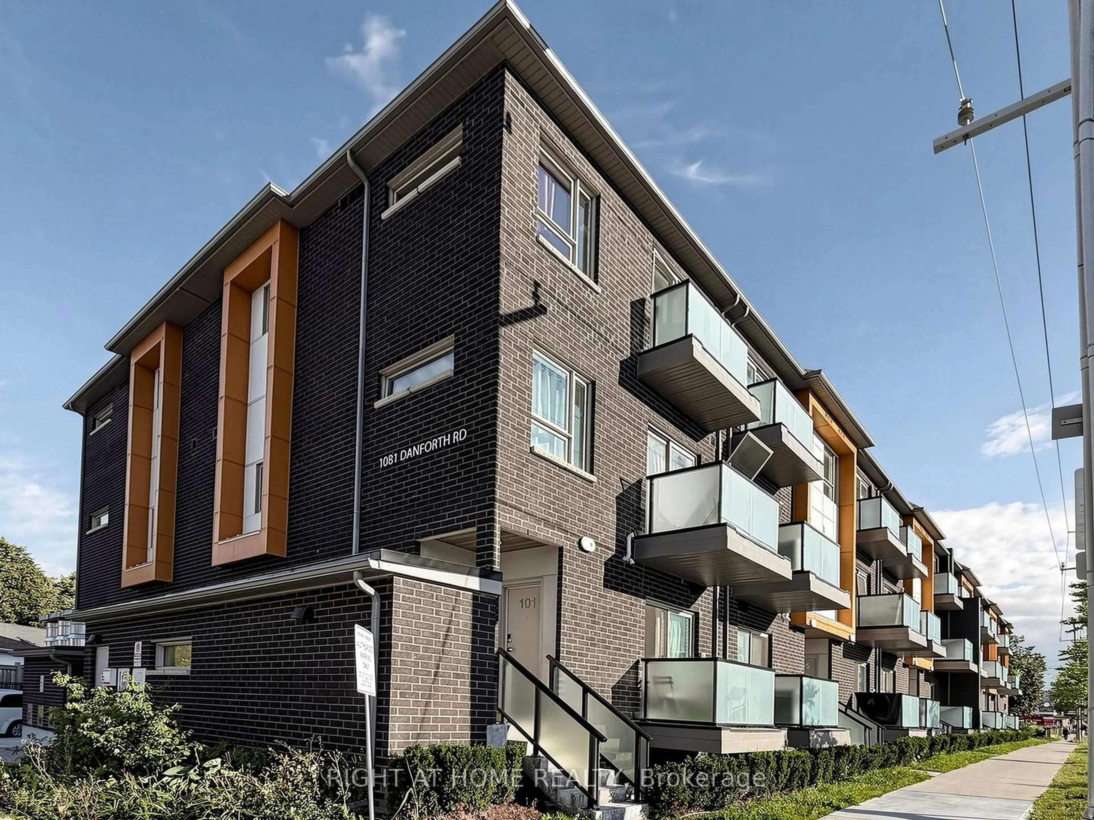 Home with brick exterior material, street for 1081 Danforth Rd #129, Toronto Ontario M1J 0B2