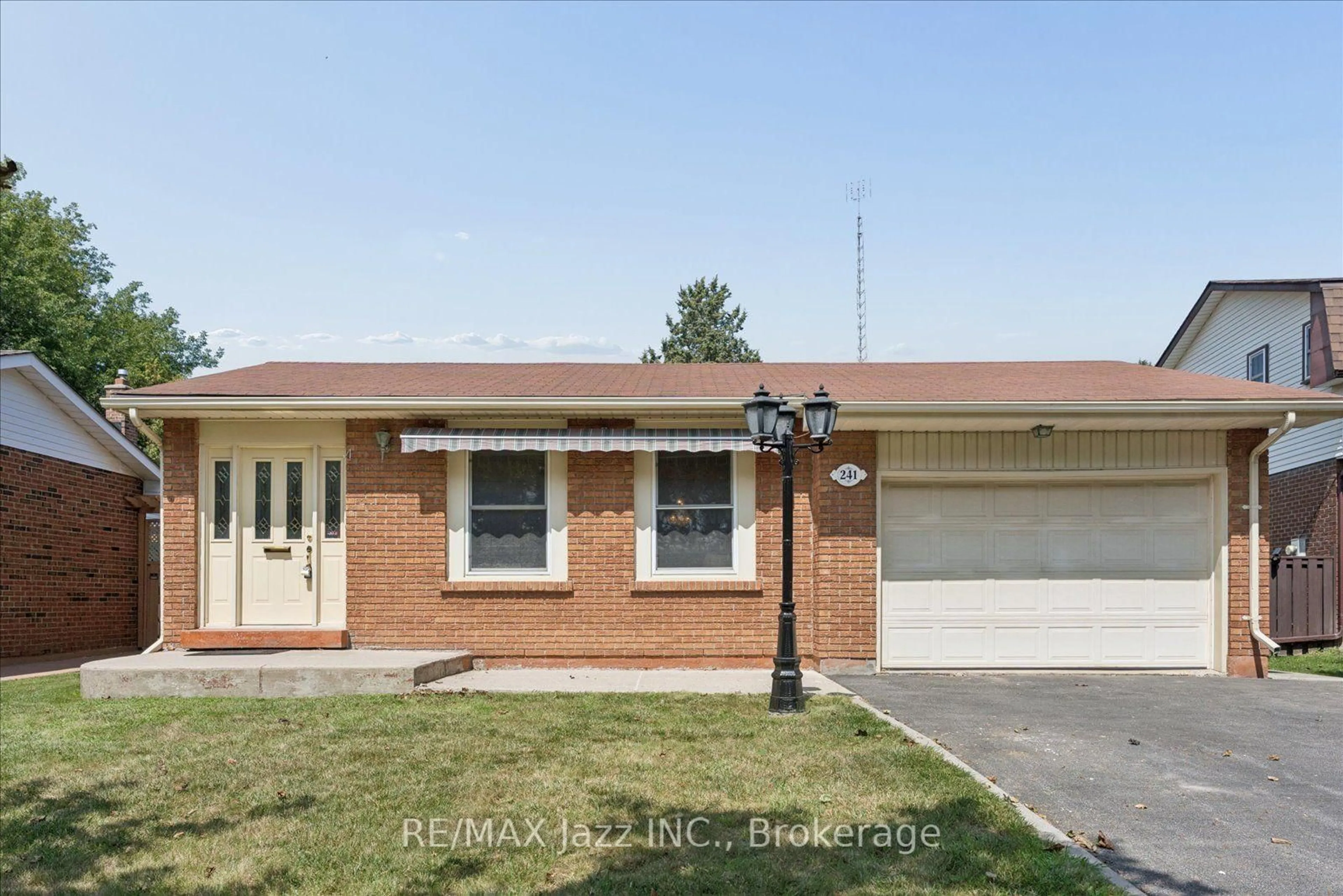 Home with brick exterior material, street for 241 Viewmount St, Oshawa Ontario L1H 7C2