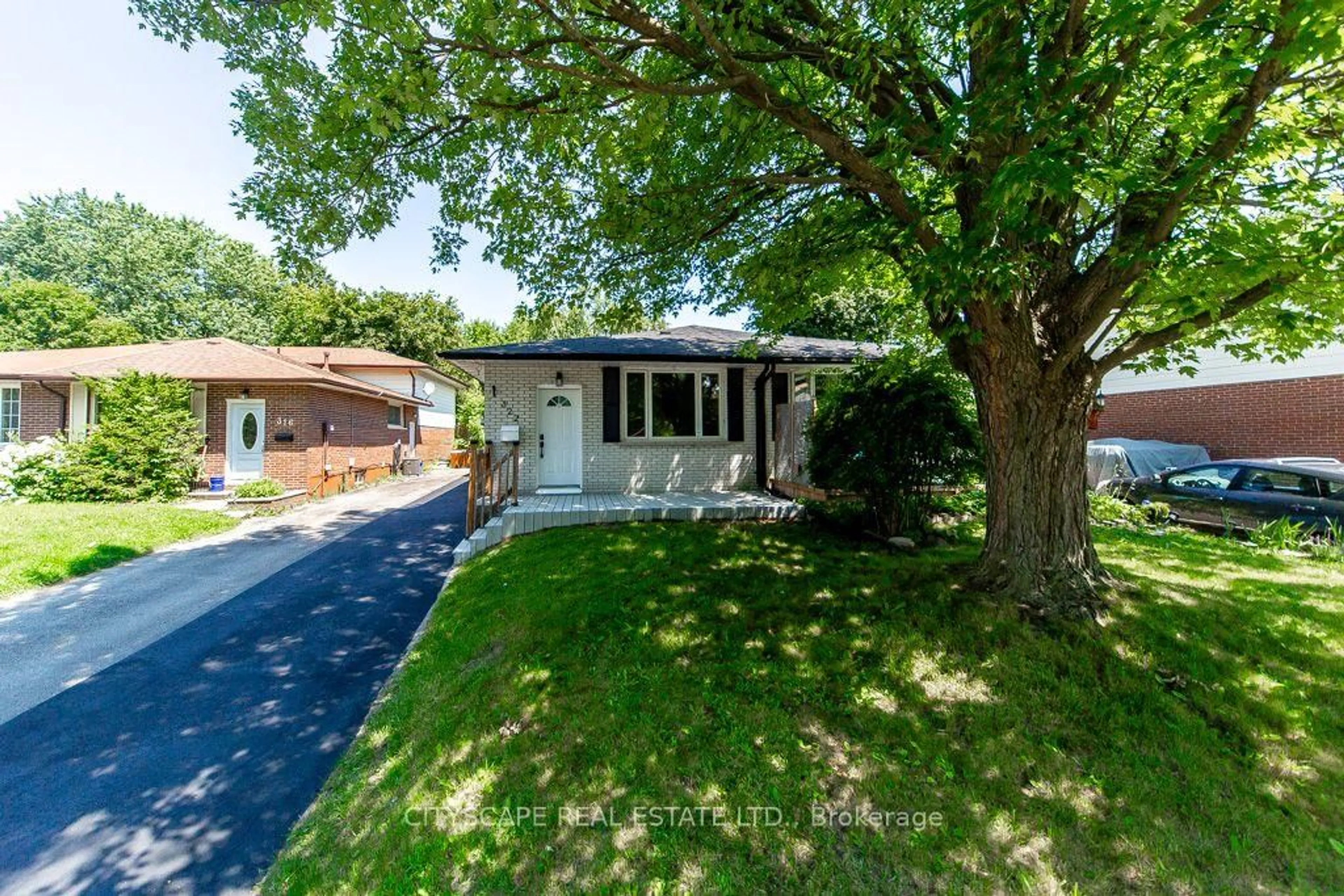 Unknown for 322 Fernwood Ave, Oshawa Ontario L1G 2H7