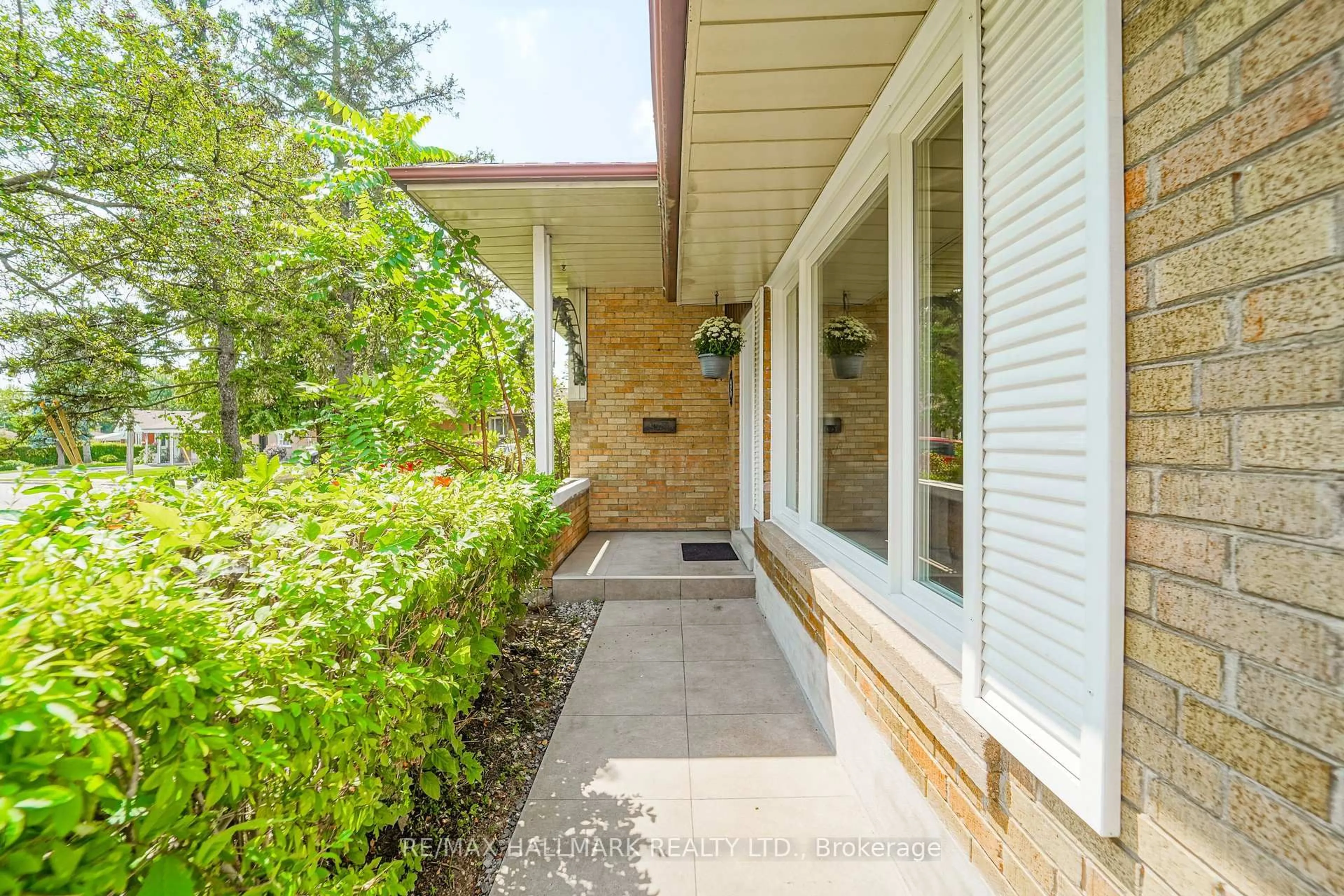 Unknown for 54 Charlemont Cres, Toronto Ontario M1T 1M4