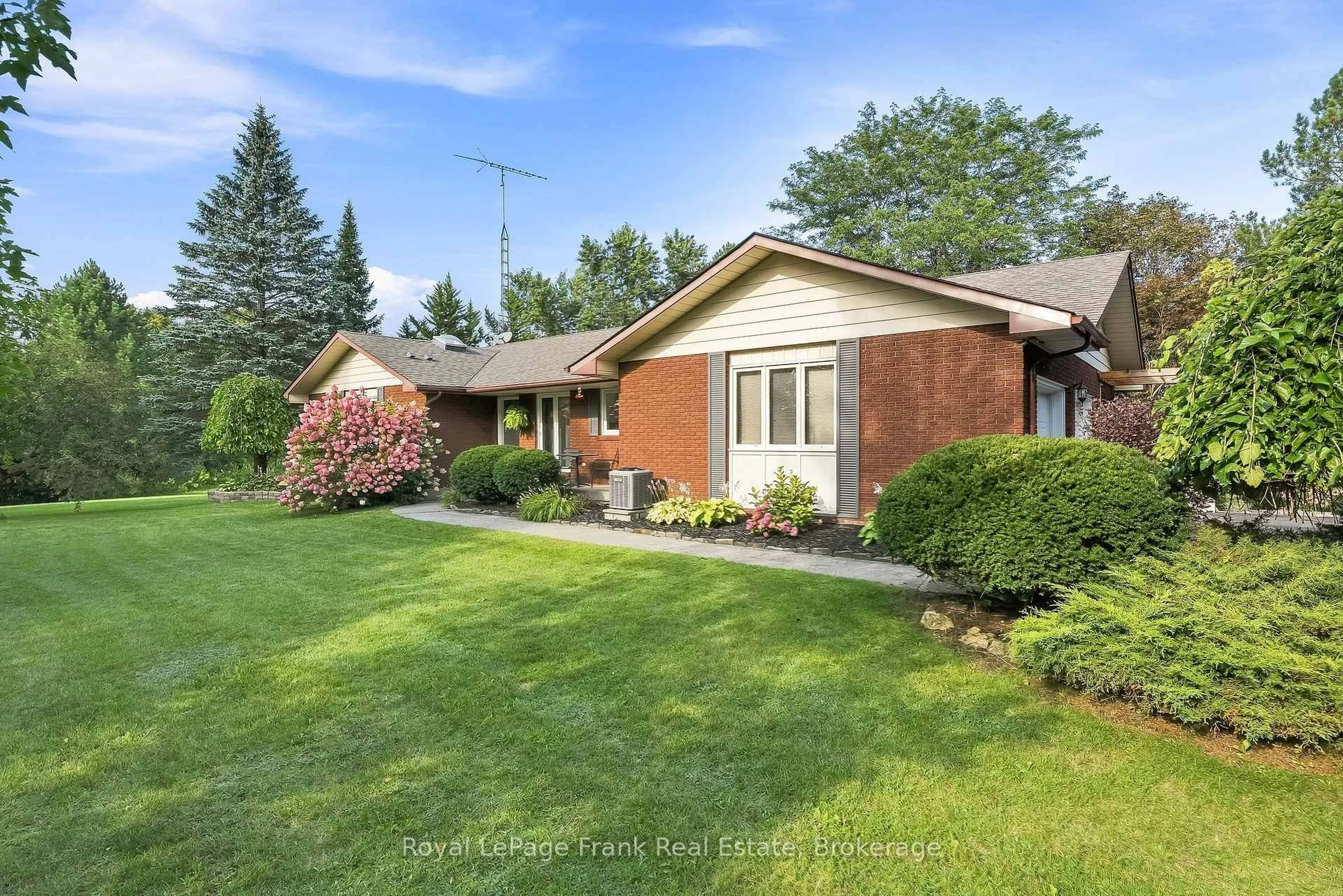 Home with brick exterior material, street for 2407 Ashbridge Rd, Scugog Ontario L9L 1B4