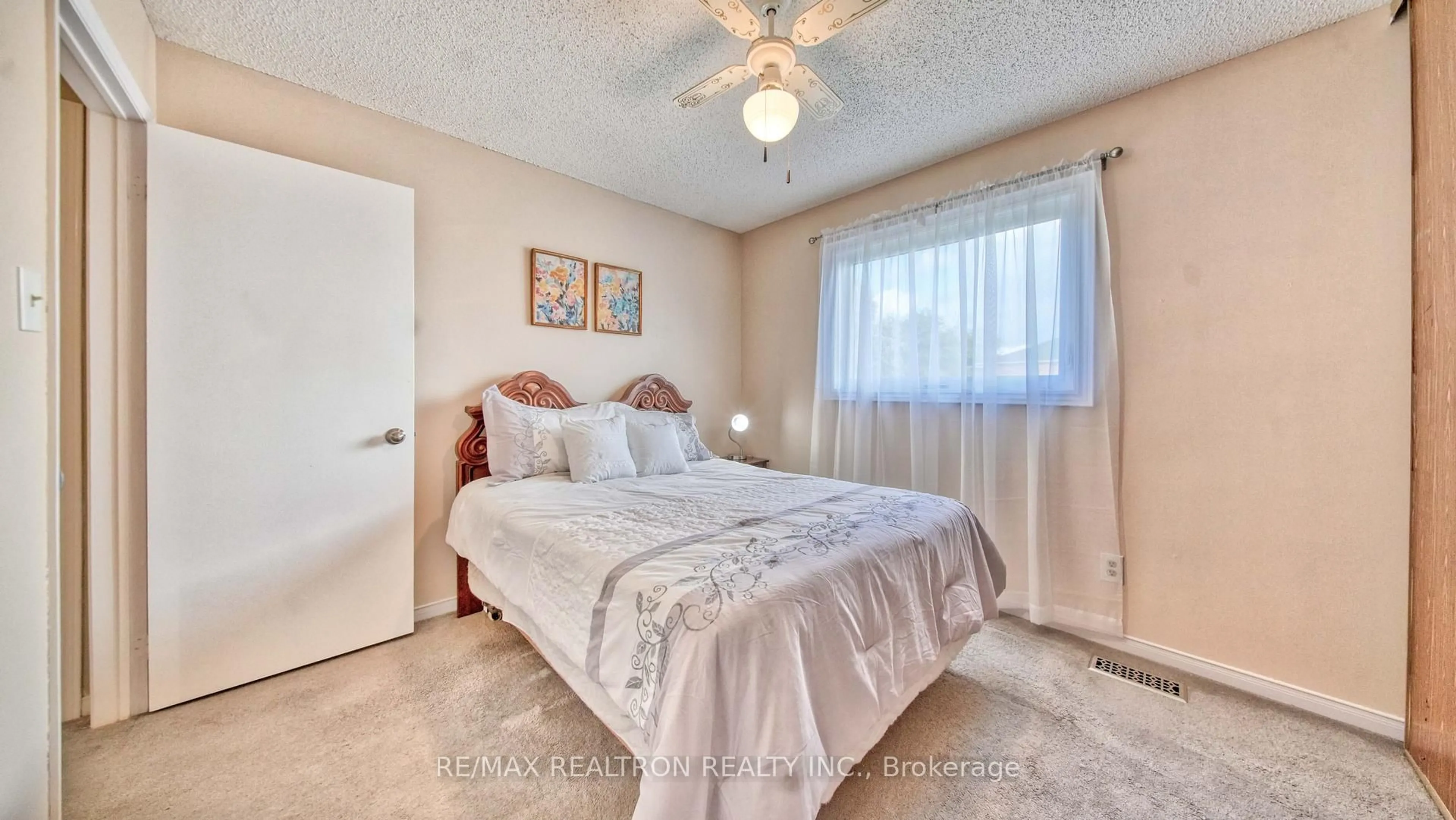Bedroom with bed, unknown for 3 Raine Dr, Ajax Ontario L1T 3L3