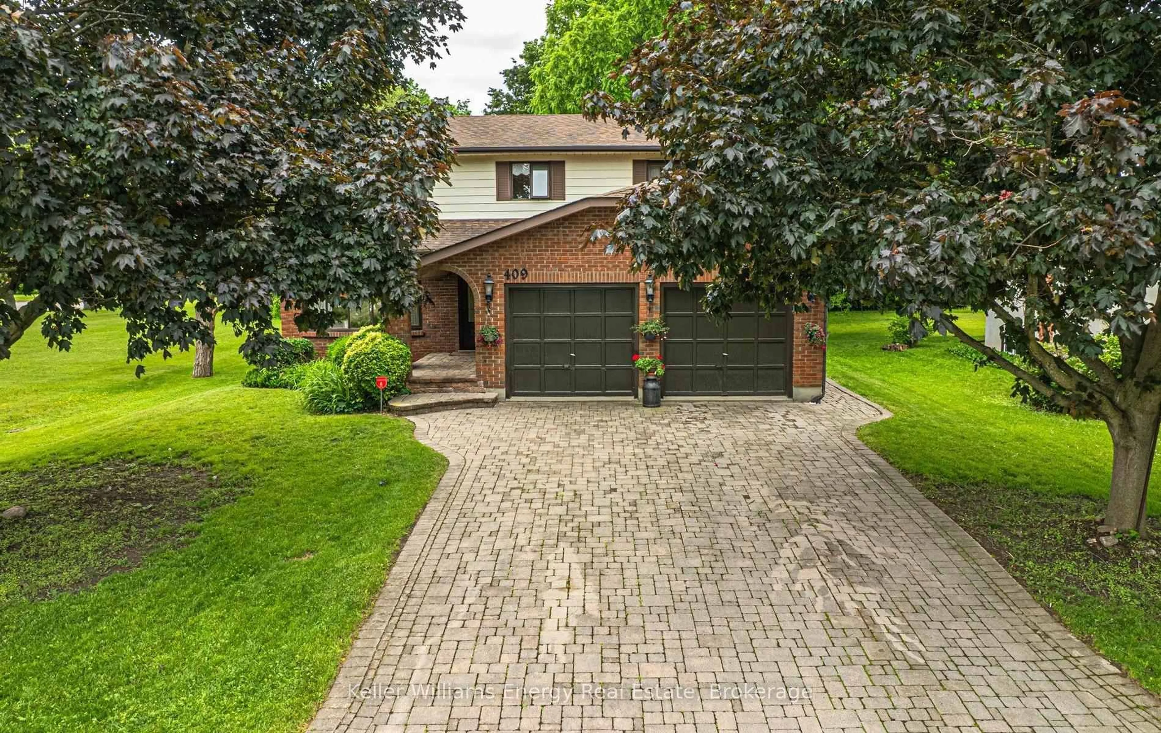 Home with brick exterior material, street for 409 Gilbert St, Whitby Ontario L1N 1R6