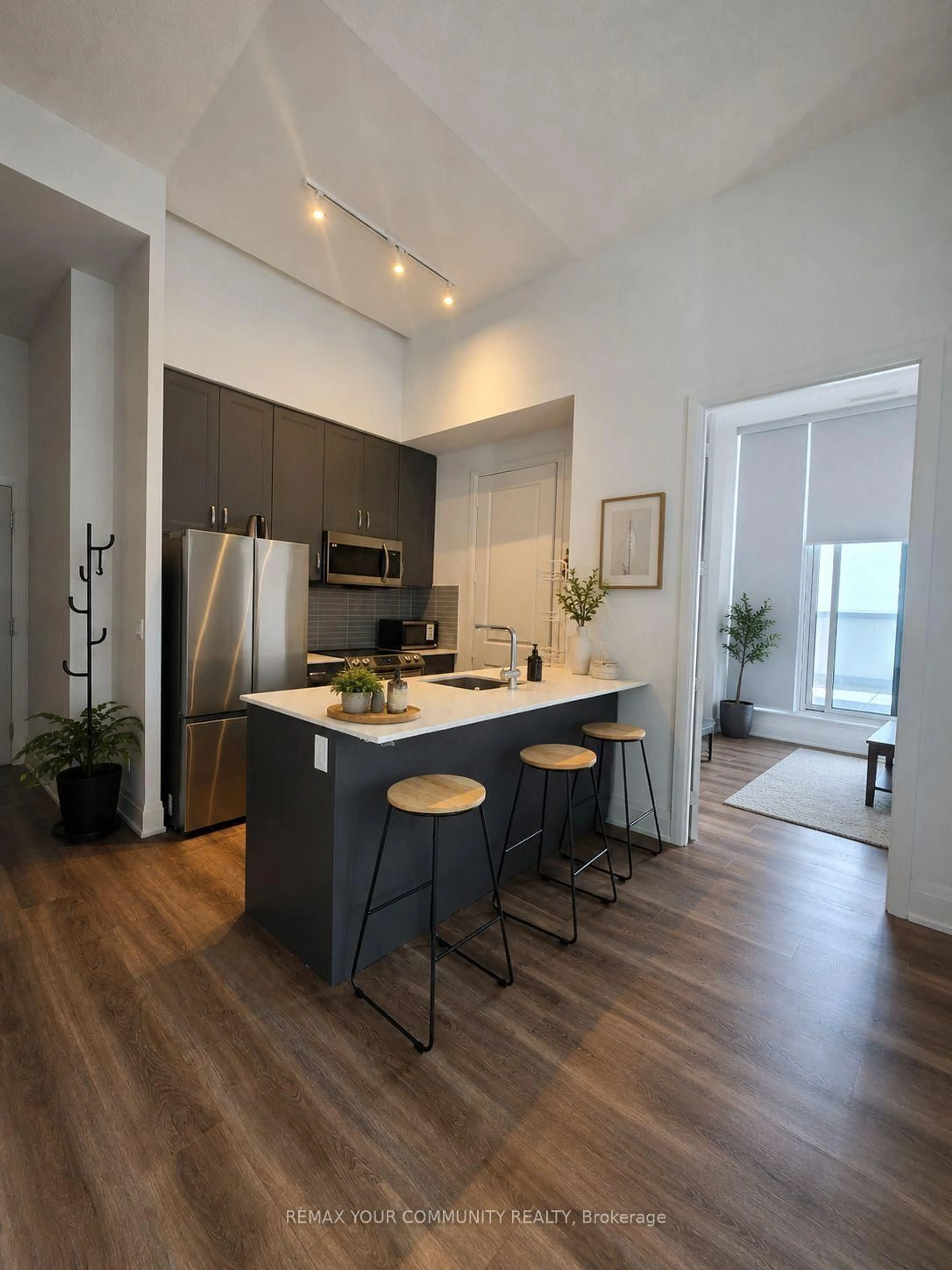 Open concept kitchen, unknown for 20 Meadowglen Pl #2808, Toronto Ontario M1G 0A9