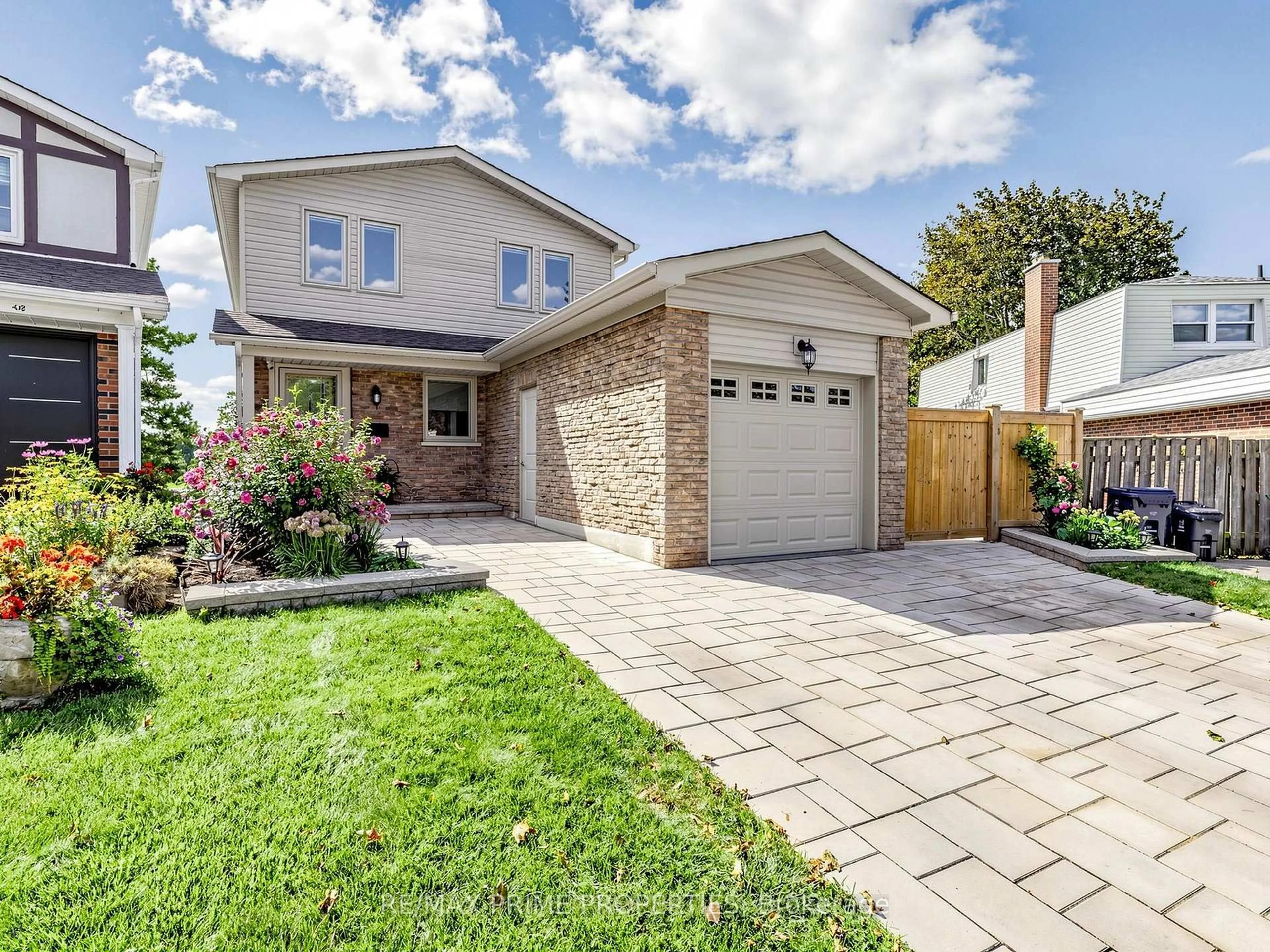Home with brick exterior material, street for 19 Post Horn Grve, Toronto Ontario M1S 3N3