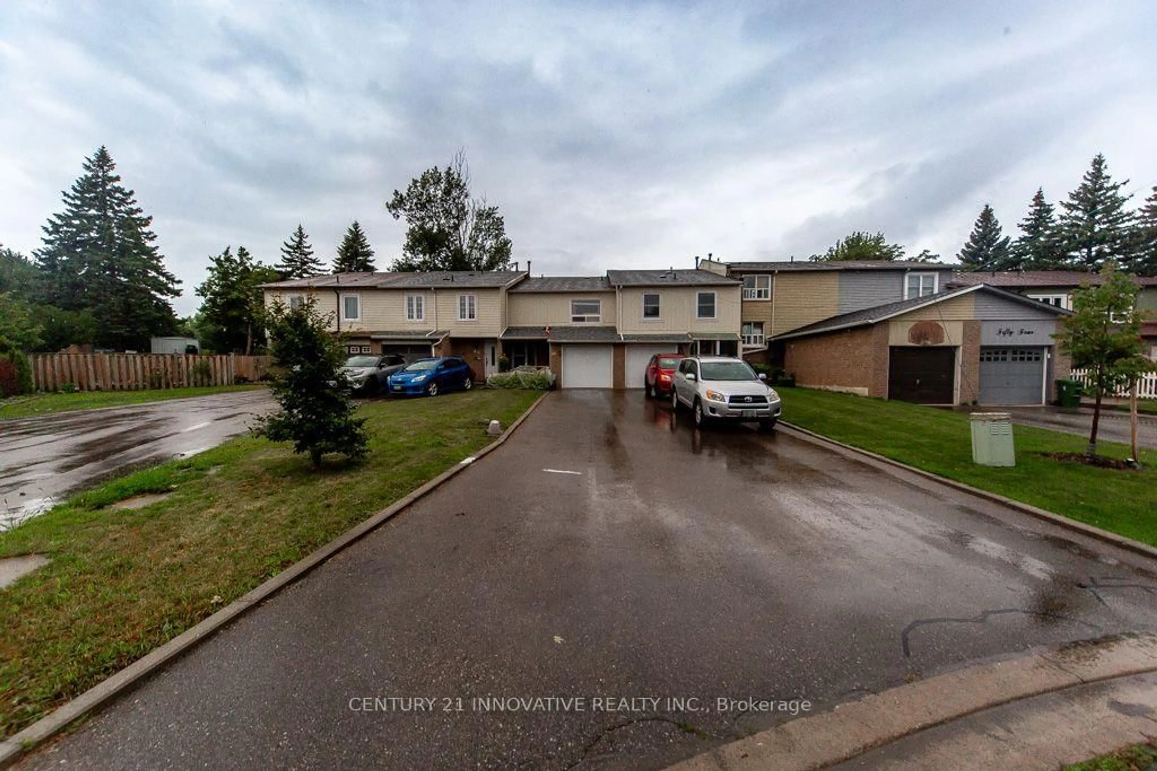 A pic from outside/outdoor area/front of a property/back of a property/a pic from drone, street for 48 Dunthorne Crt, Toronto Ontario M1B 2S9