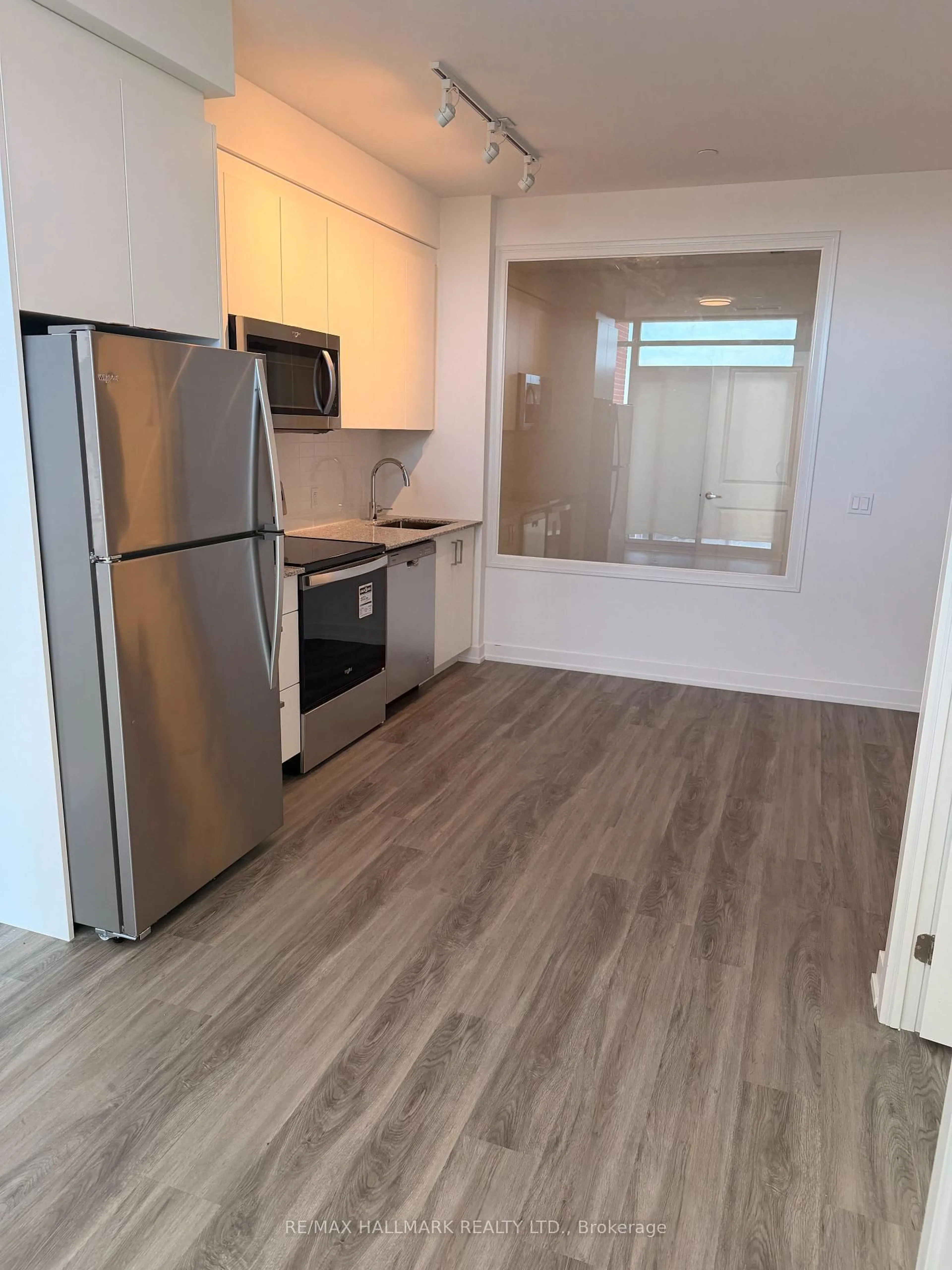 Unknown for 1010 Dundas St #517, Whitby Ontario L1N 0L6