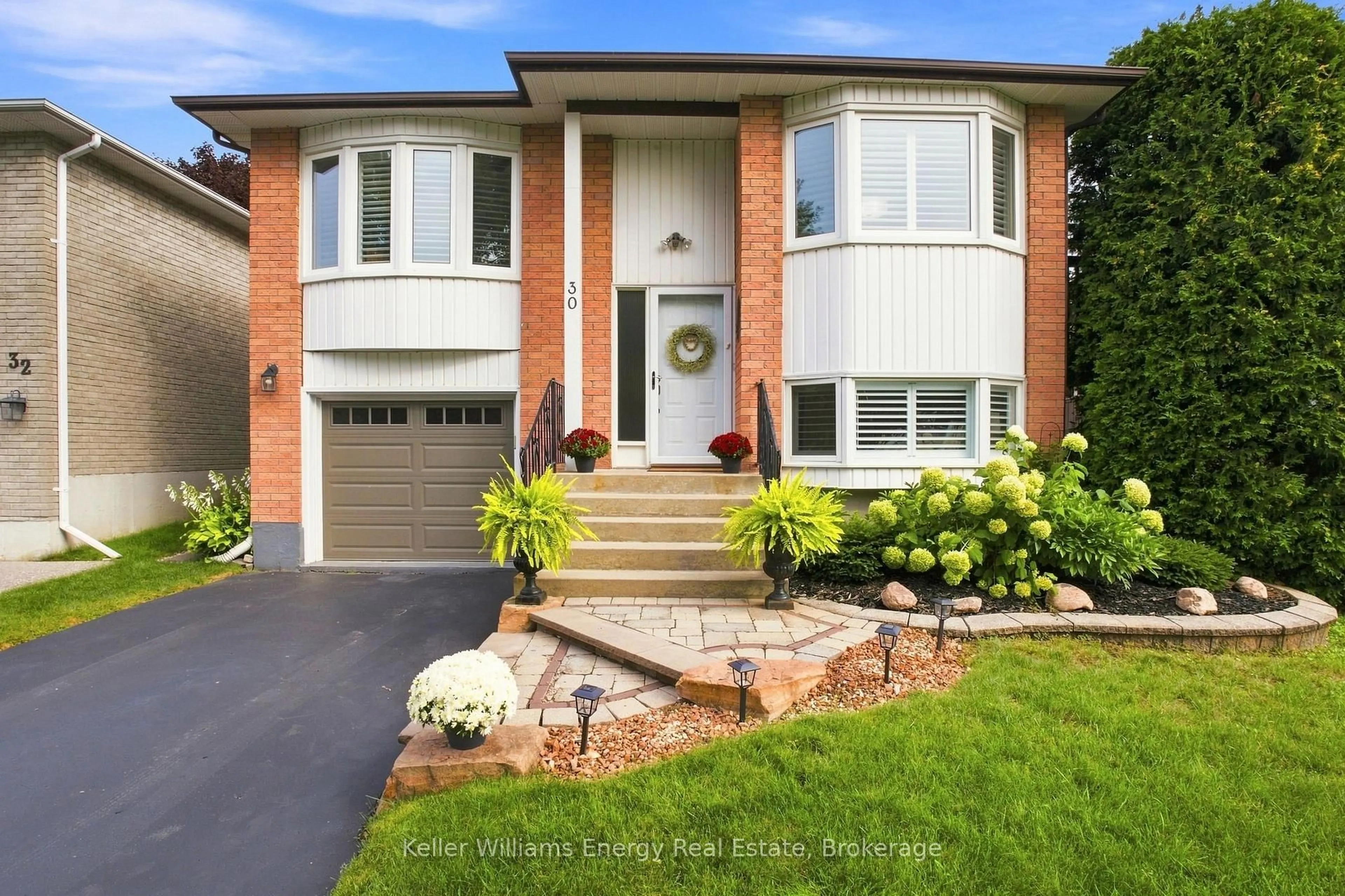 Home with brick exterior material, street for 30 Alderbrook Dr, Clarington Ontario L1E 1Z6