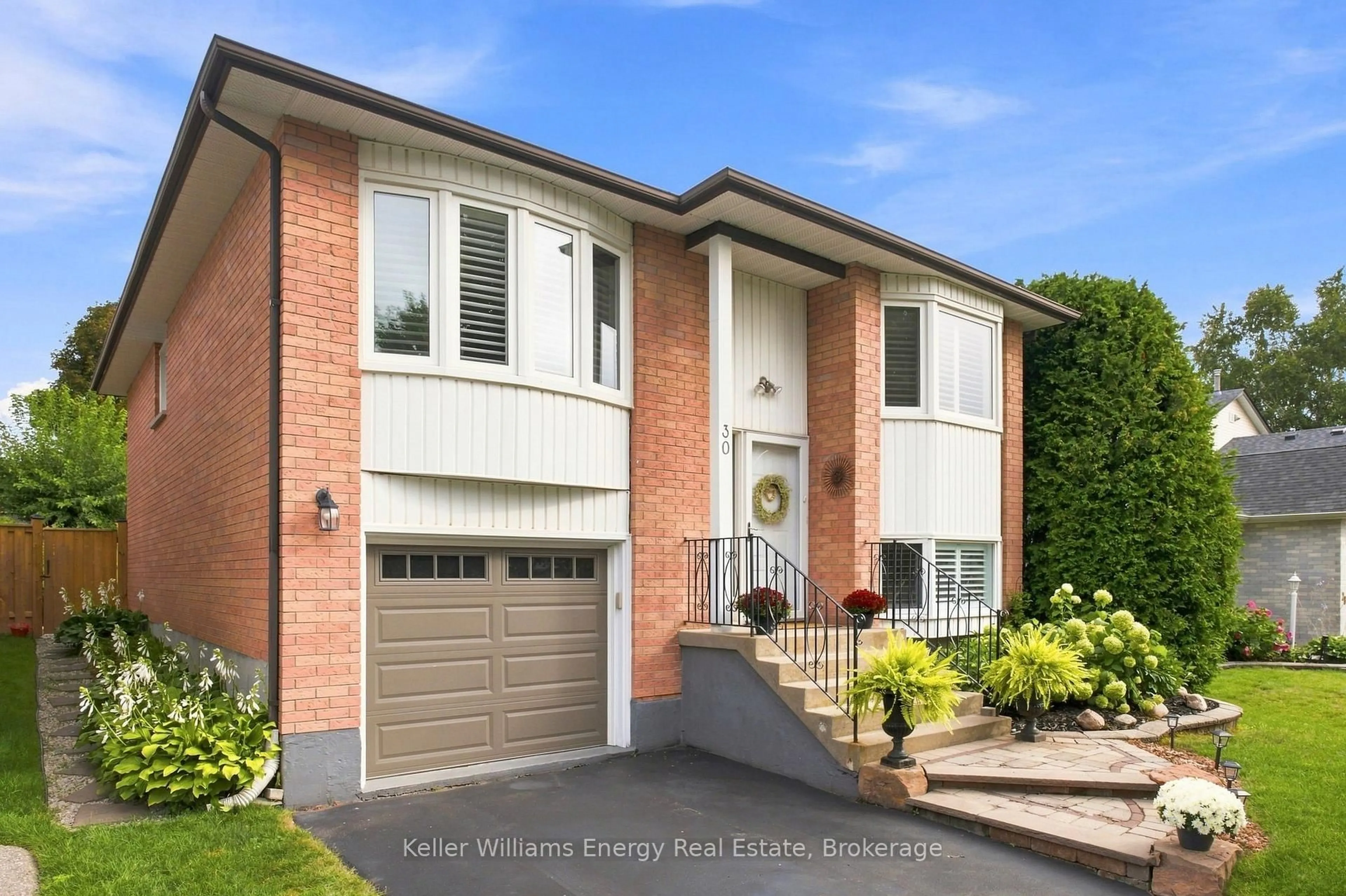 Home with brick exterior material, street for 30 Alderbrook Dr, Clarington Ontario L1E 1Z6