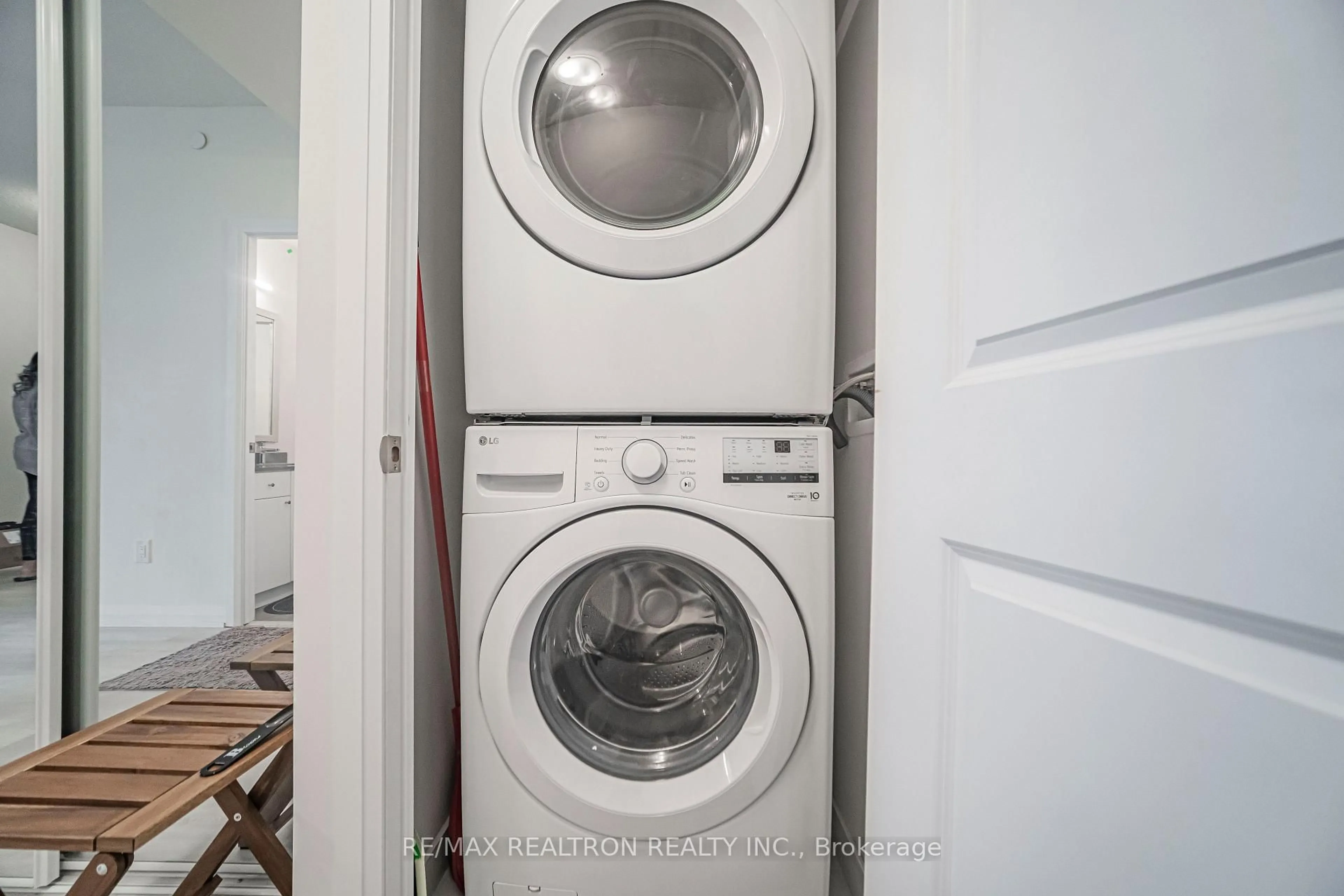 Laundry room for 3260 SHEPPARD Ave #2203, Toronto Ontario M1T 3K3