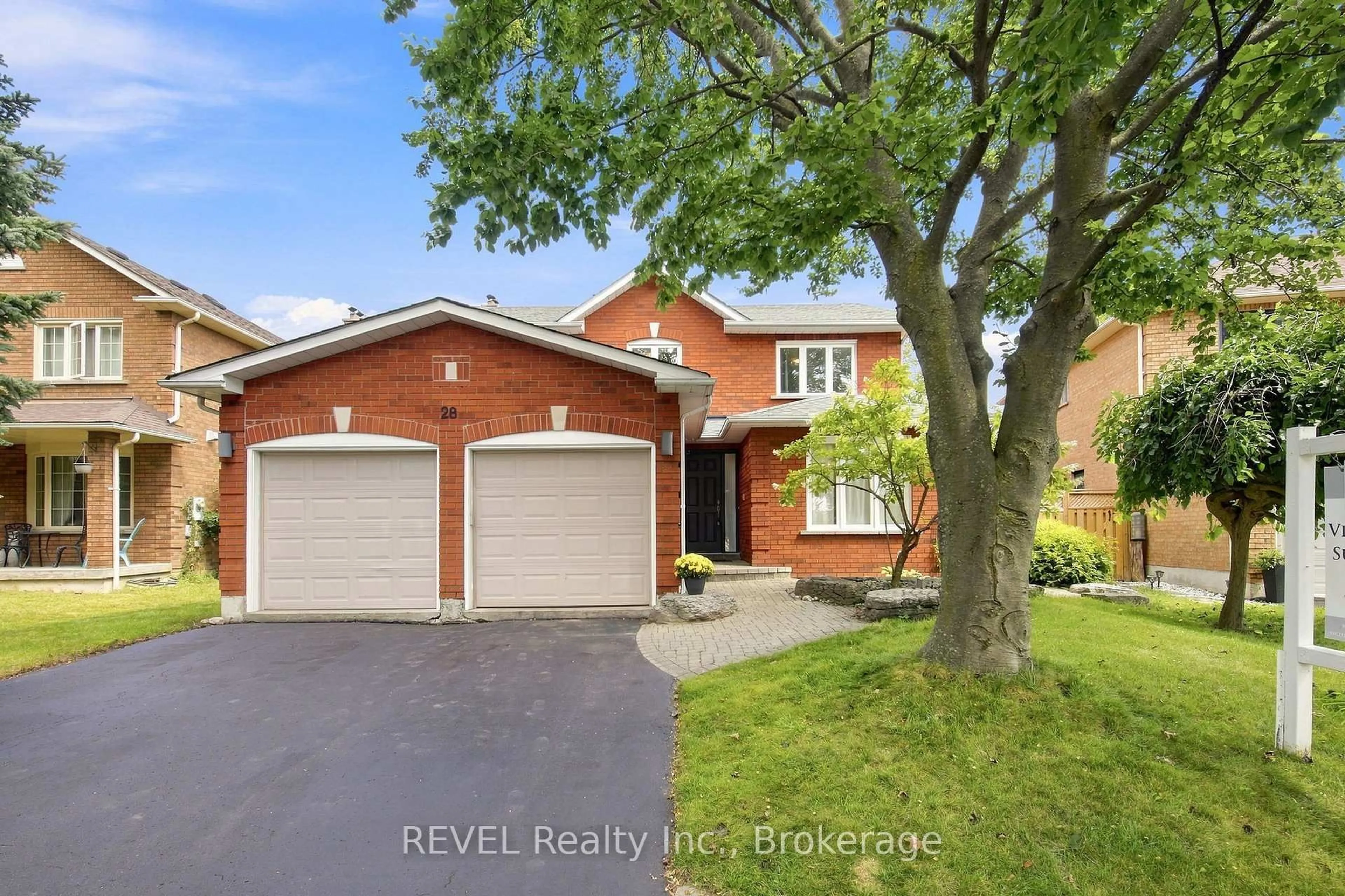 Home with brick exterior material, street for 28 Falstaff Cres, Whitby Ontario L1R 1W3