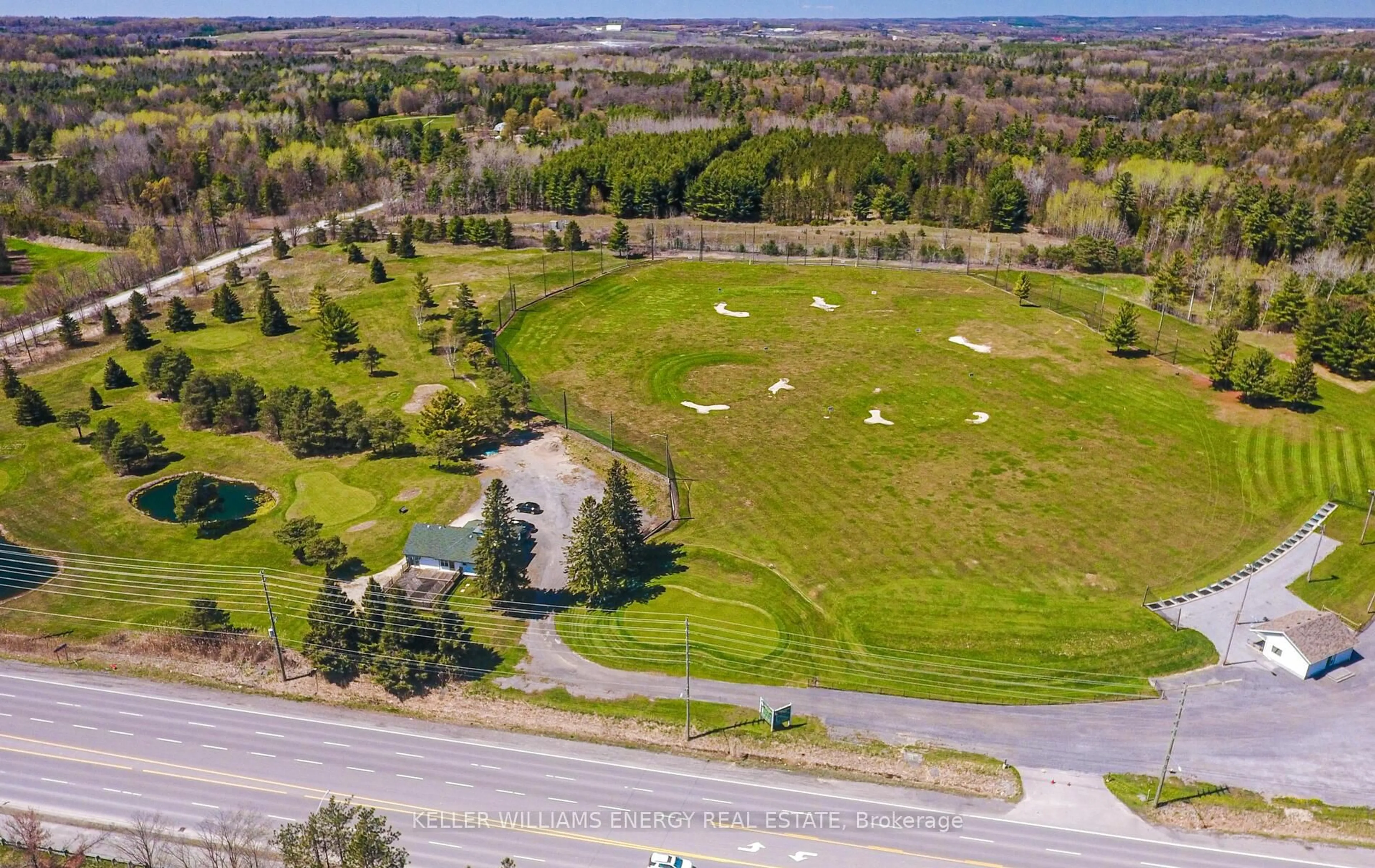 A pic from outside/outdoor area/front of a property/back of a property/a pic from drone, unknown for 560 Taunton Rd, Ajax Ontario L1T 4S9