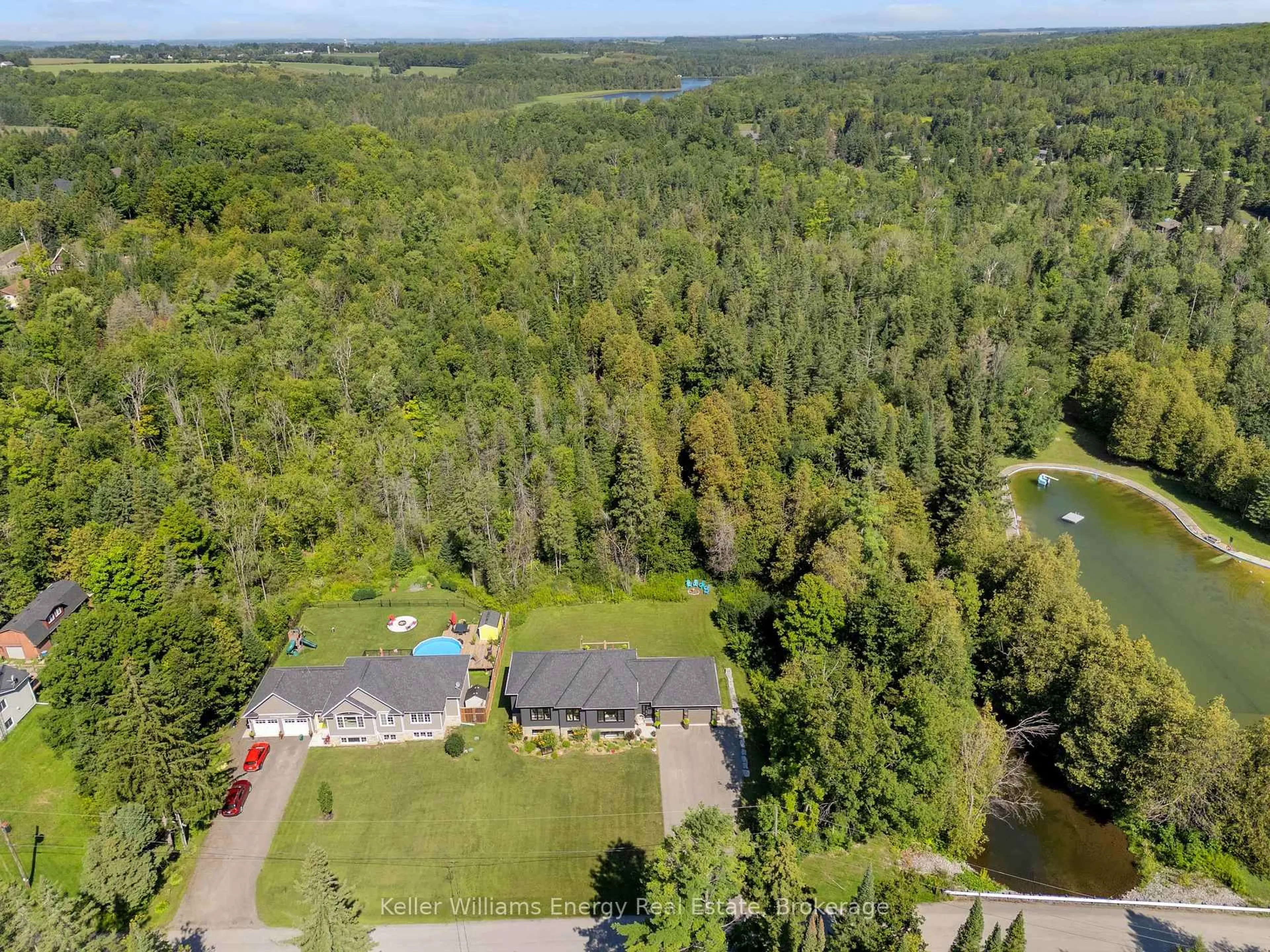 A pic from outside/outdoor area/front of a property/back of a property/a pic from drone, forest/trees view for 29 Waldweg Dr, Scugog Ontario L0B 1B0