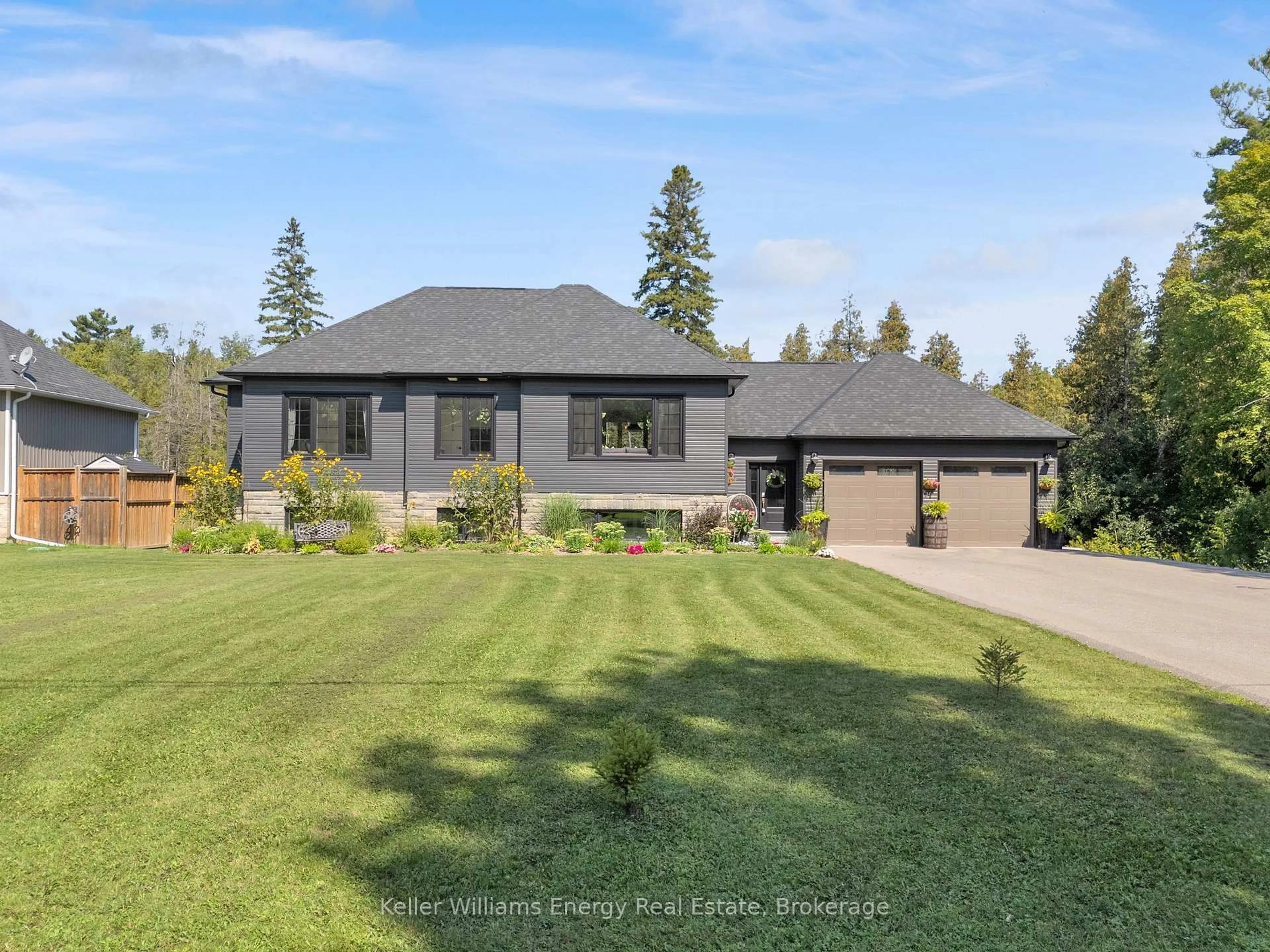 Unknown for 29 Waldweg Dr, Scugog Ontario L0B 1B0