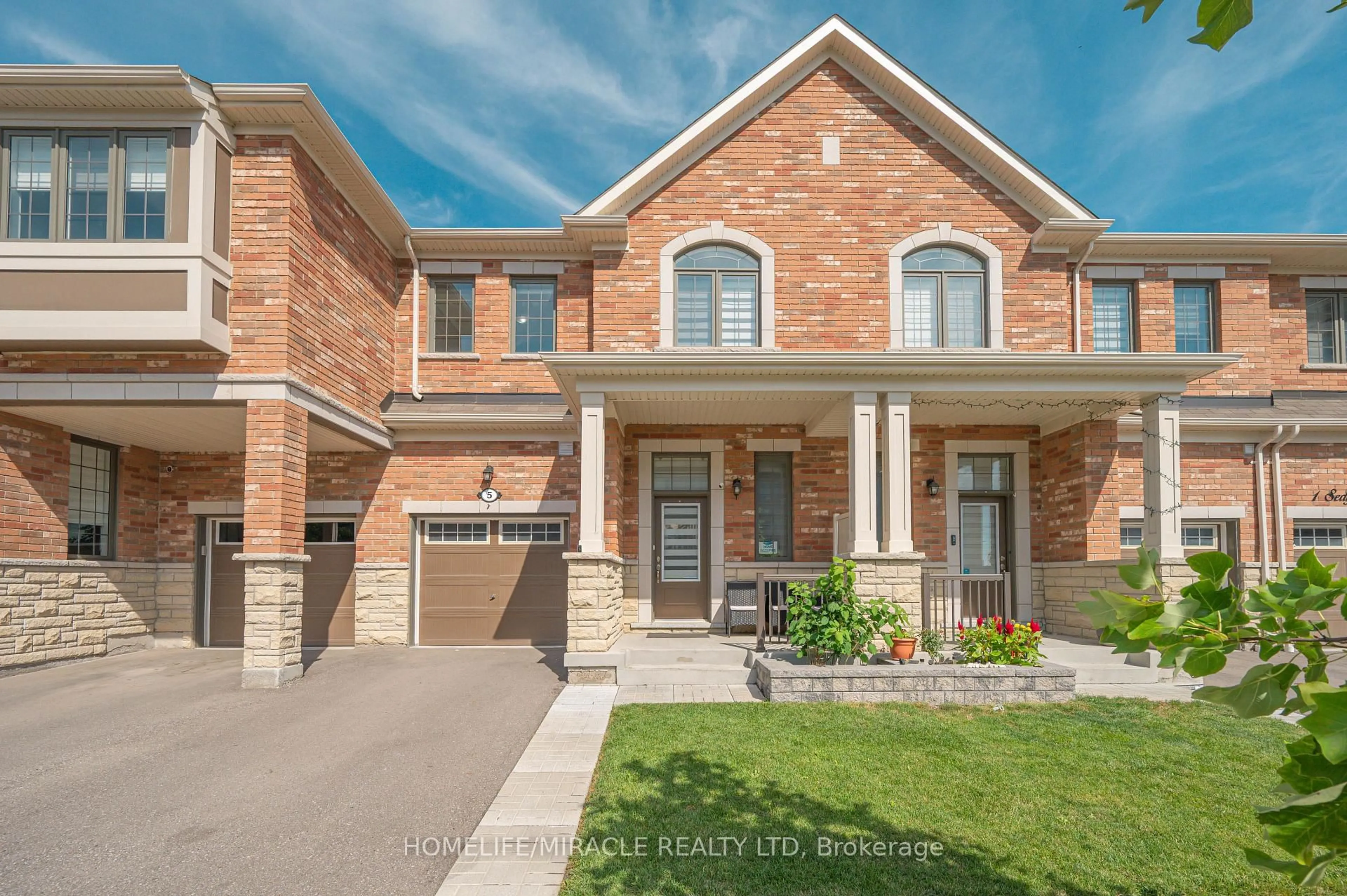 Home with brick exterior material, street for 5 Sedgemoor St, Whitby Ontario L1P 0M3