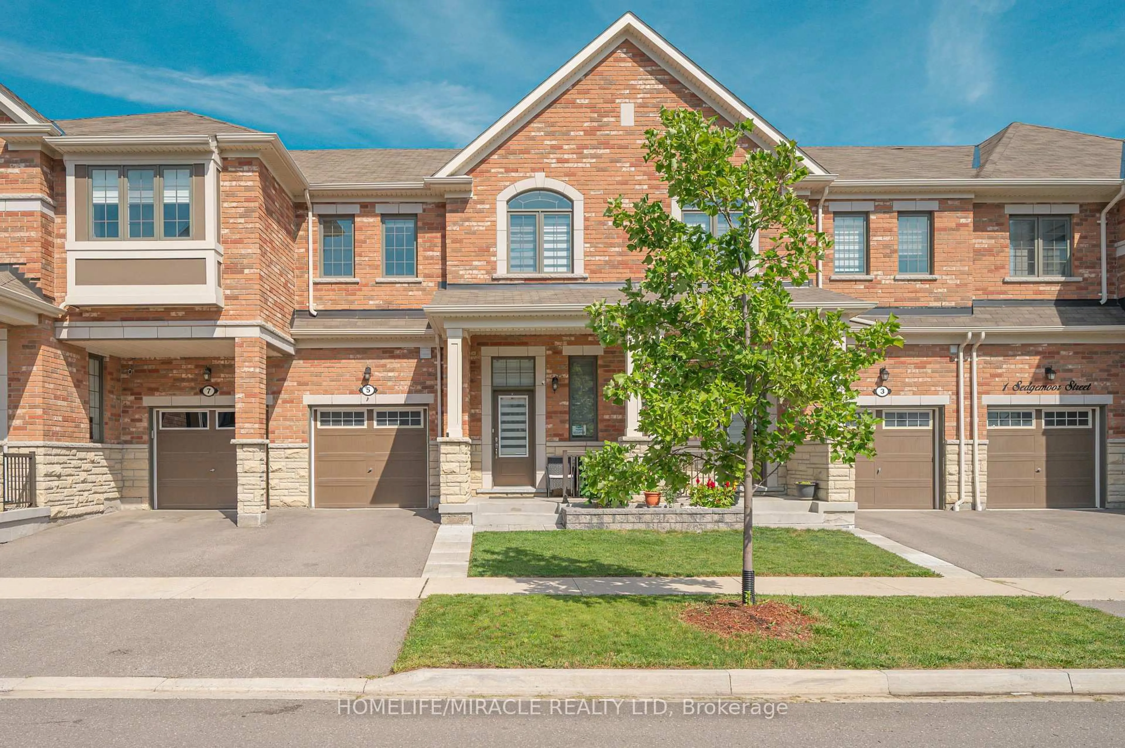 Home with brick exterior material, street for 5 Sedgemoor St, Whitby Ontario L1P 0M3