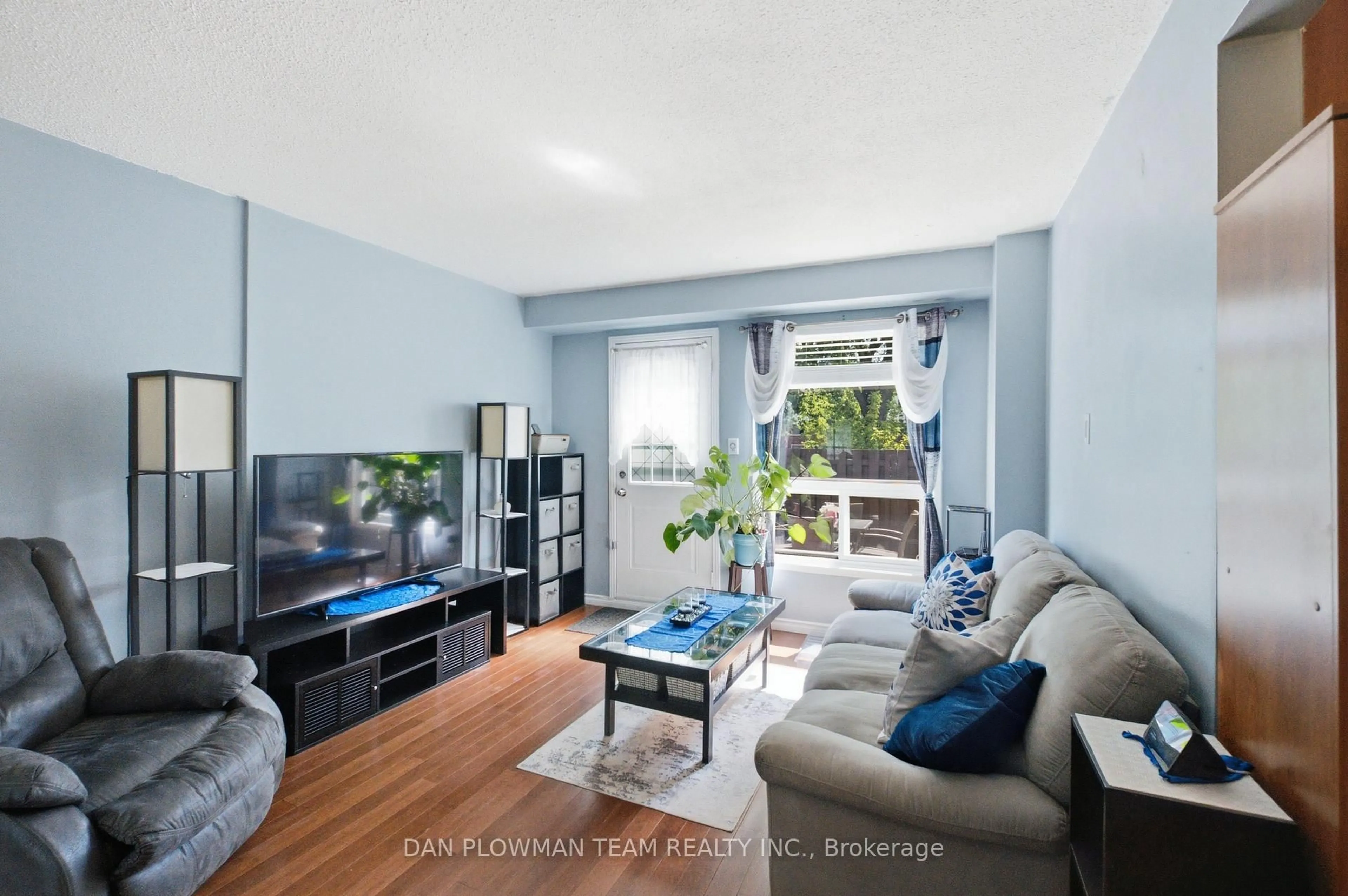 Living room with furniture, unknown for 960 Glen St #108, Oshawa Ontario L1J 6E8