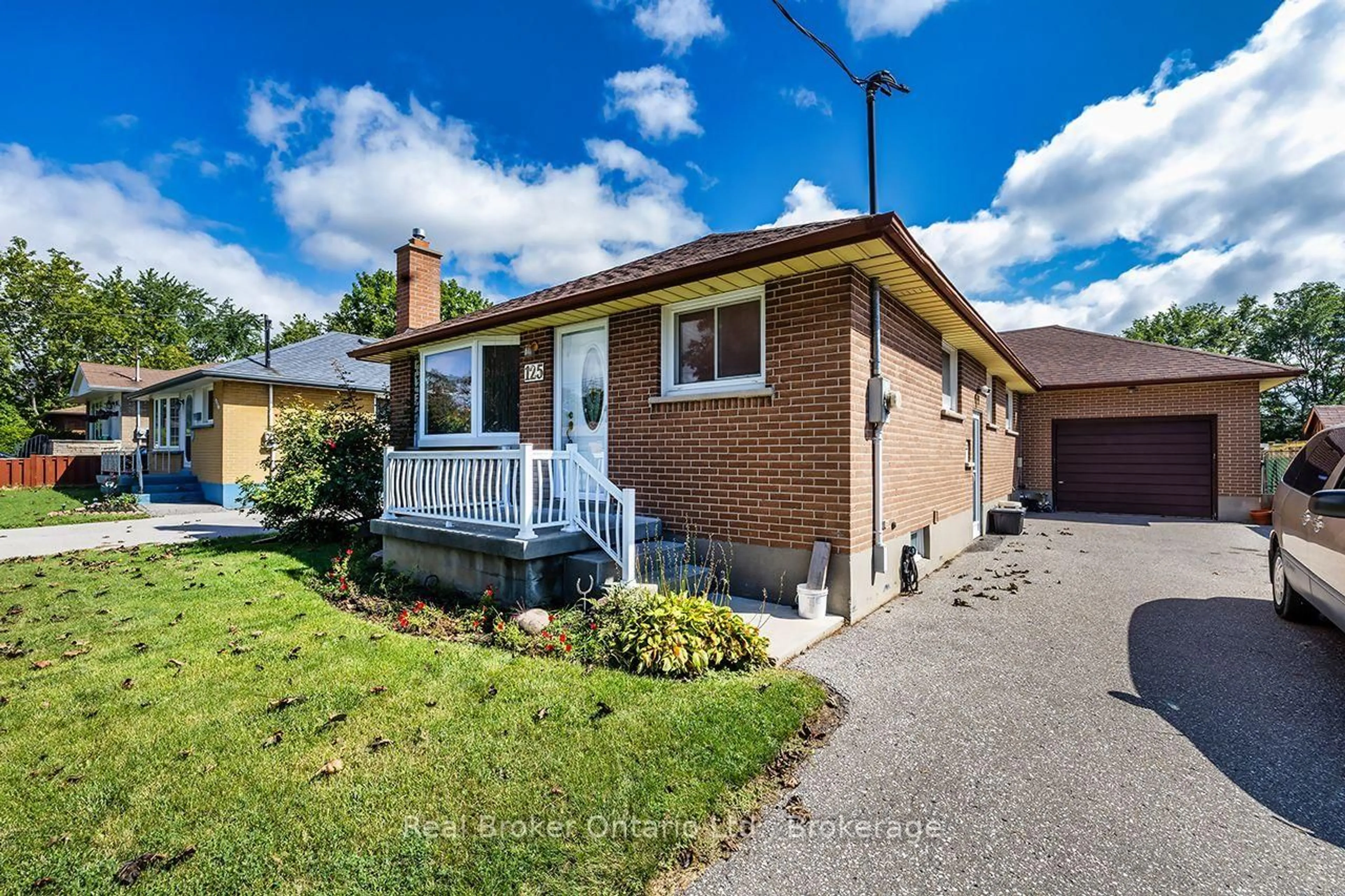 Home with brick exterior material, street for 125 Baldwin St, Oshawa Ontario L1H 6G9