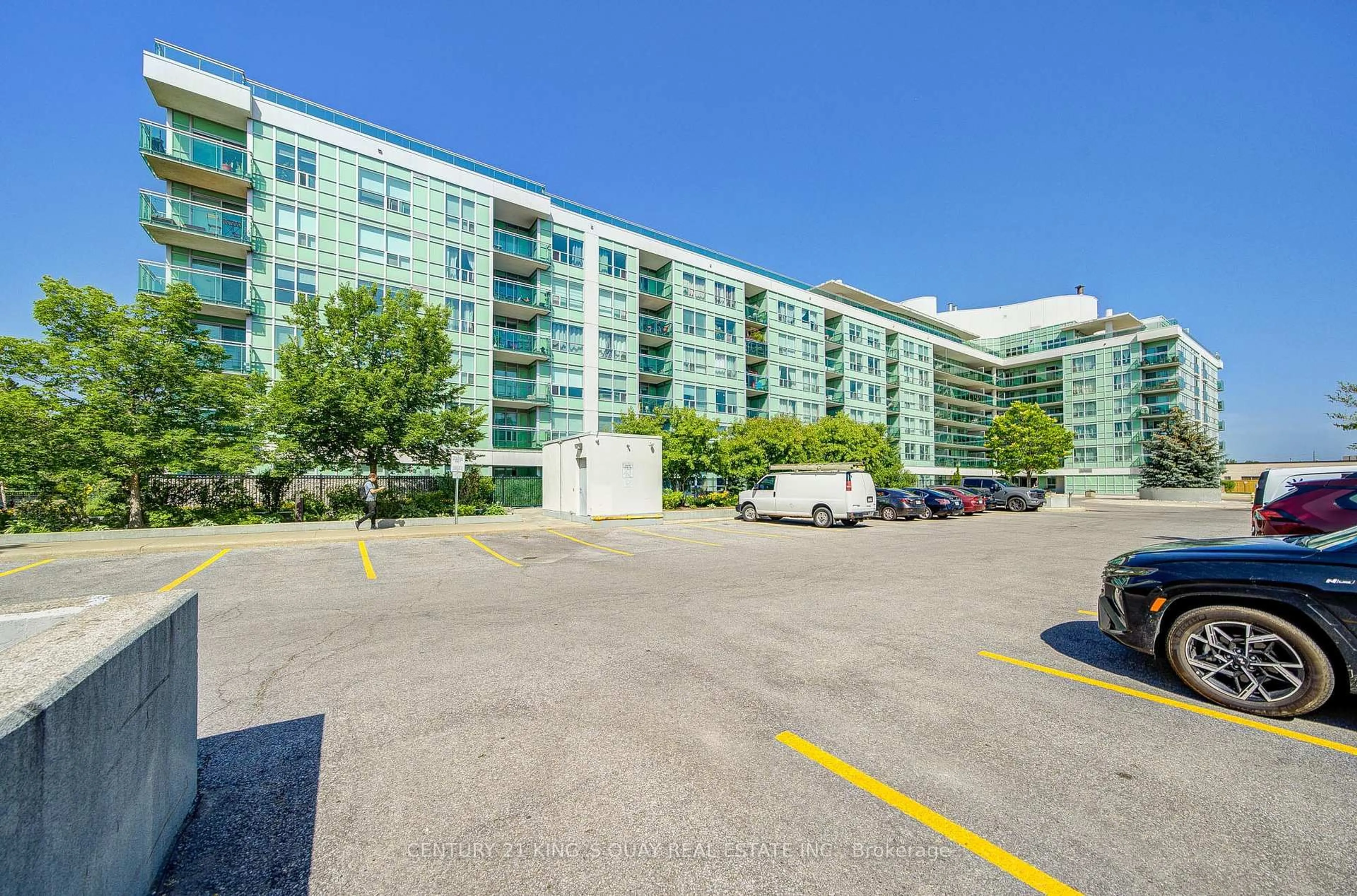 Unknown for 60 Fairfax Cres #227, Toronto Ontario M1L 0E1