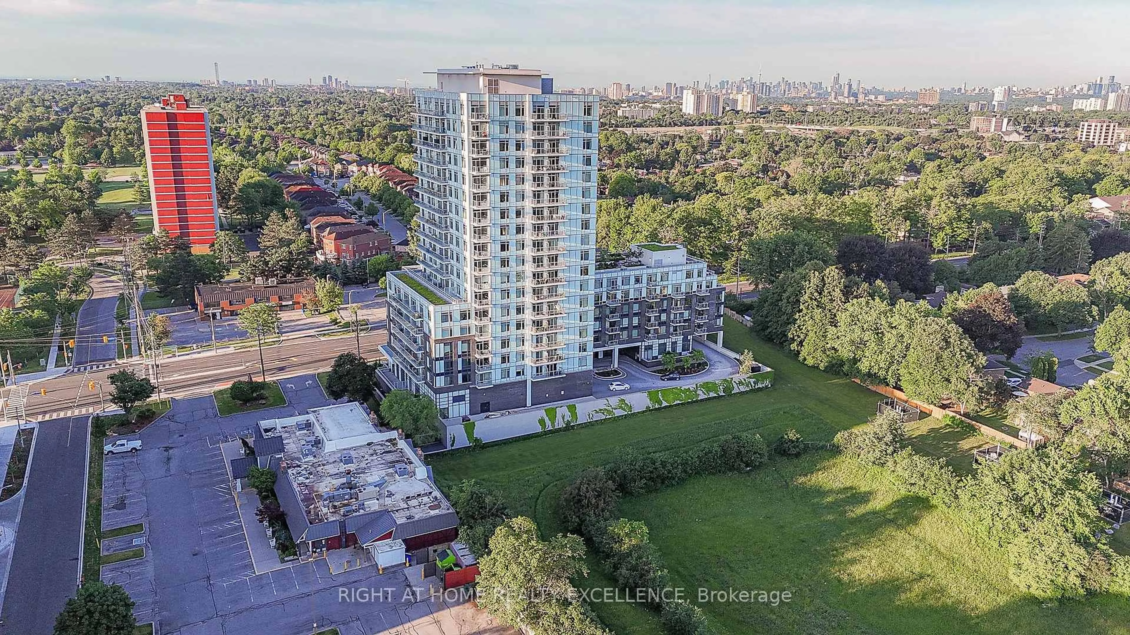 A pic from outside/outdoor area/front of a property/back of a property/a pic from drone, city buildings view from balcony for 3220 Sheppard Ave #1707, Toronto Ontario M1T 0B7