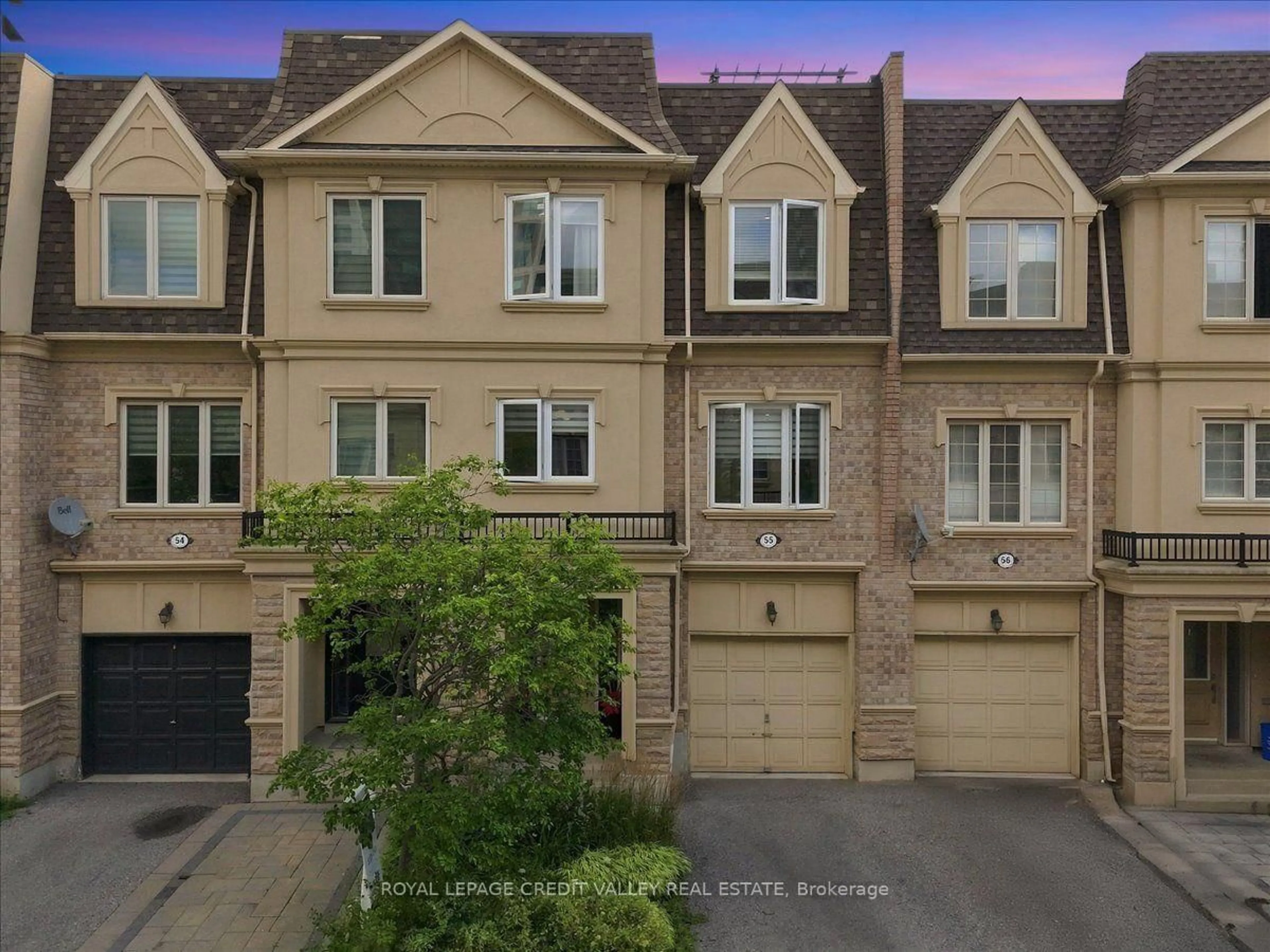 A pic from outside/outdoor area/front of a property/back of a property/a pic from drone, street for 1250 St. Martins Dr #55, Pickering Ontario L1W 1J3