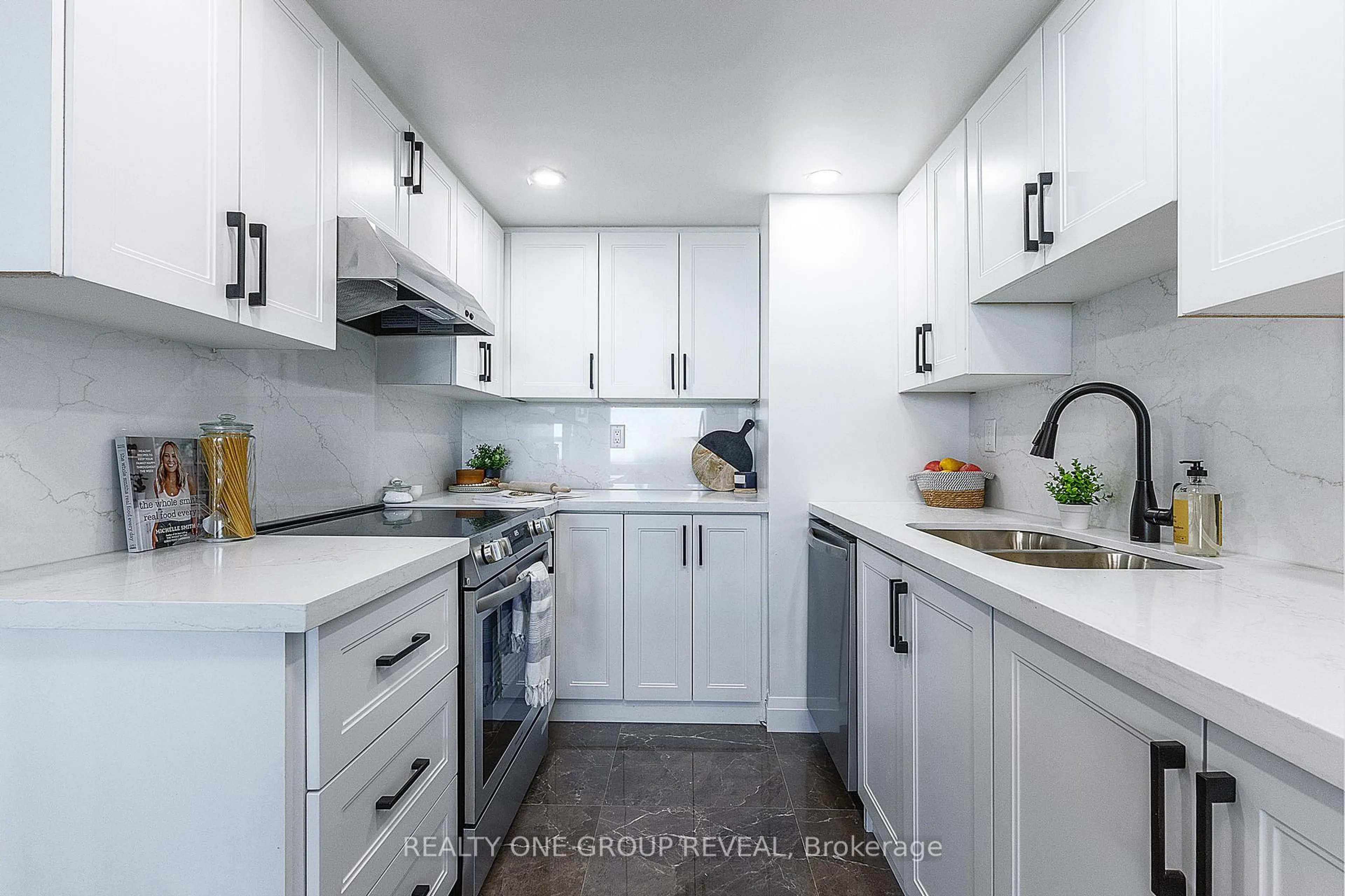 Standard kitchen, ceramic/tile floor for 121 Ling Rd #1509, Toronto Ontario M1E 4Y2