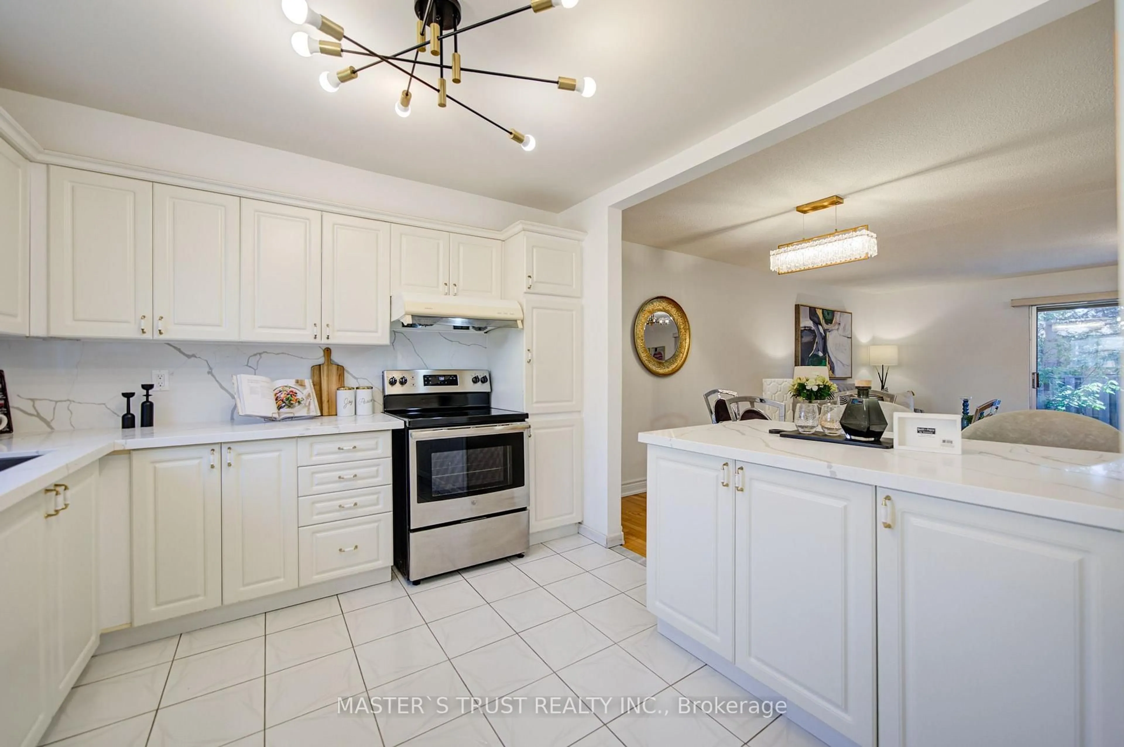 Open concept kitchen, ceramic/tile floor for 15 Brimwood Blvd #61, Toronto Ontario M1V 1E1