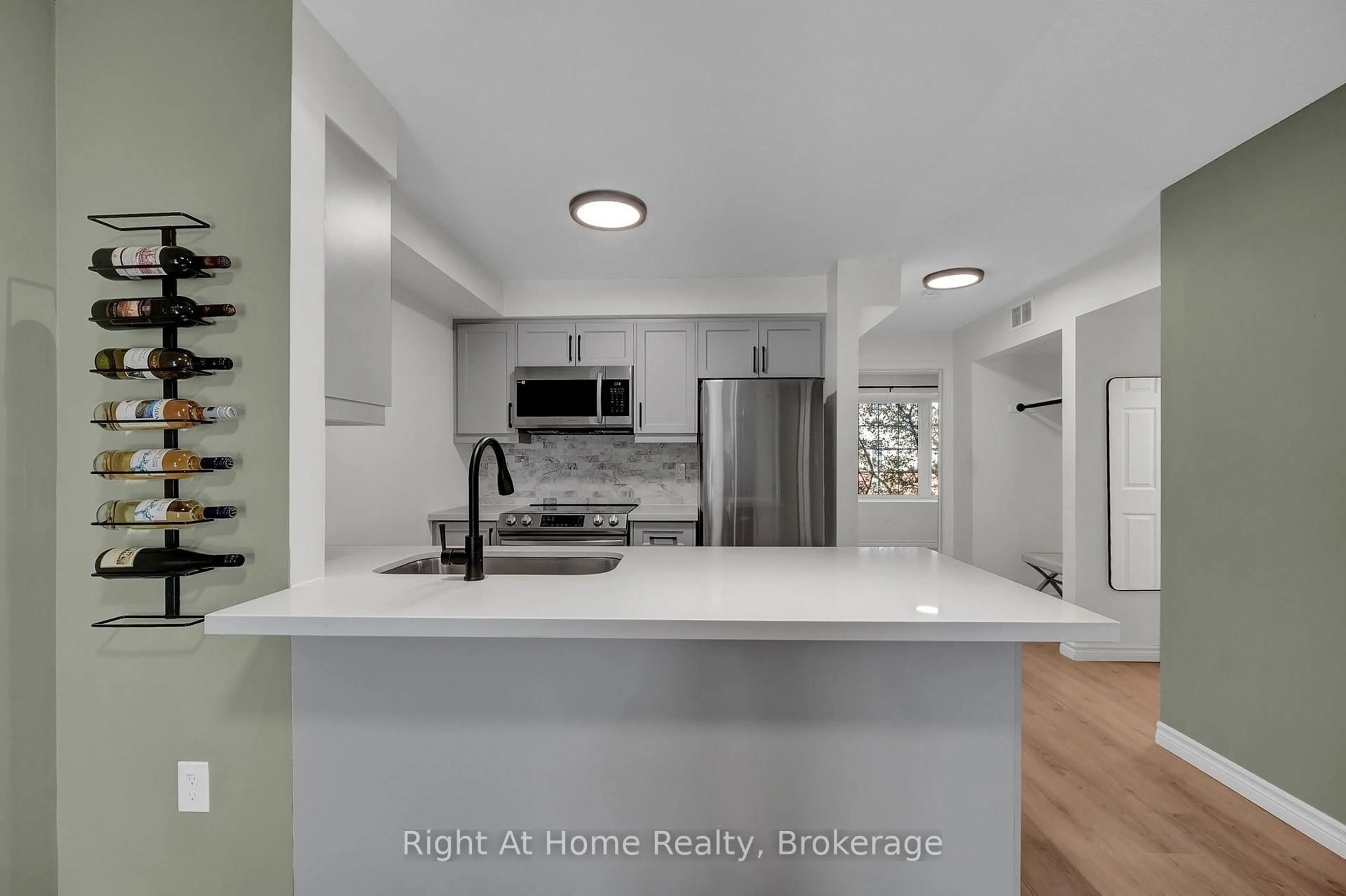 Open concept kitchen, unknown for 36 Petra Way #2, Whitby Ontario L1R 0A5
