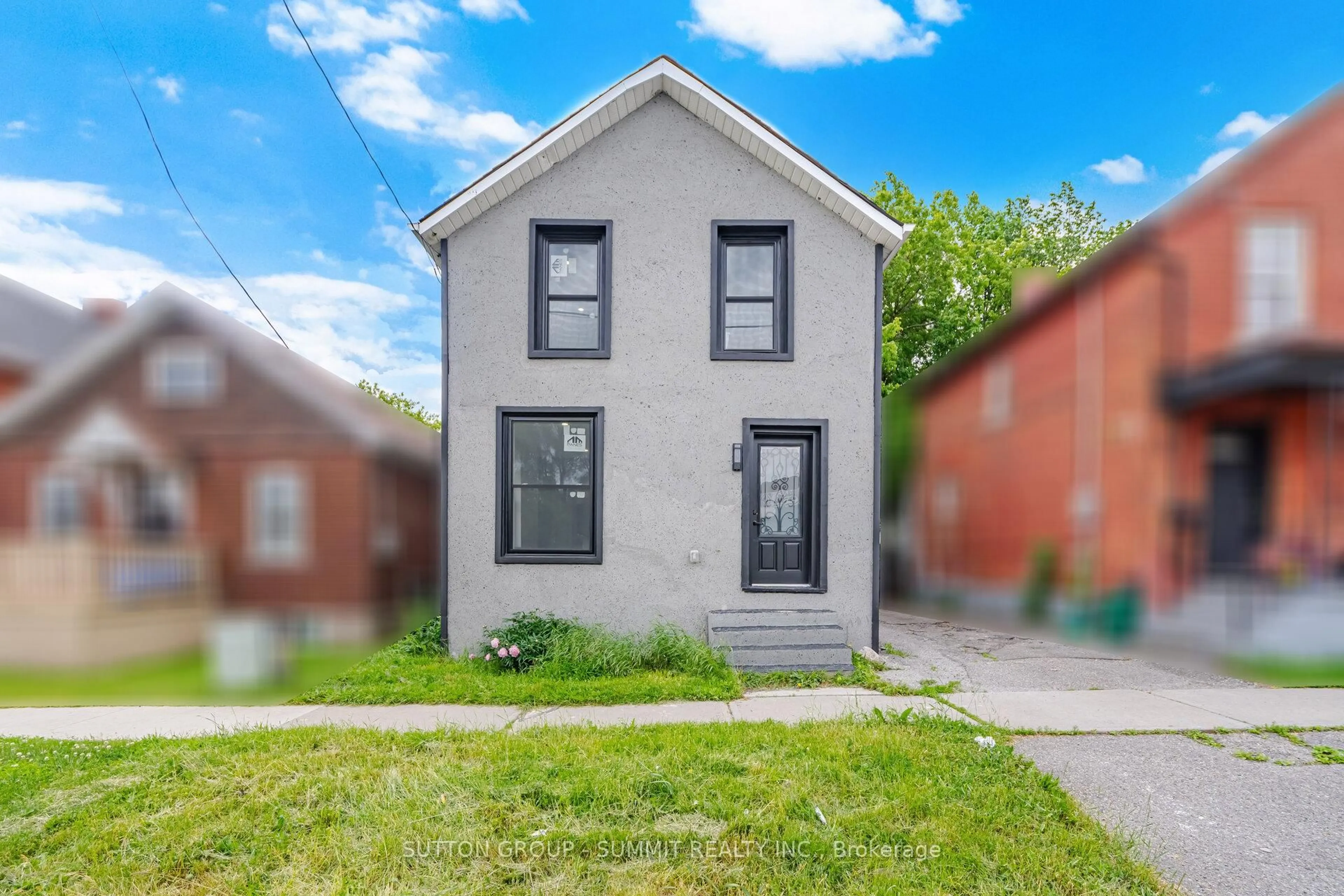 Home with brick exterior material, street for 11 MAPLE St, Oshawa Ontario L1H 2L6