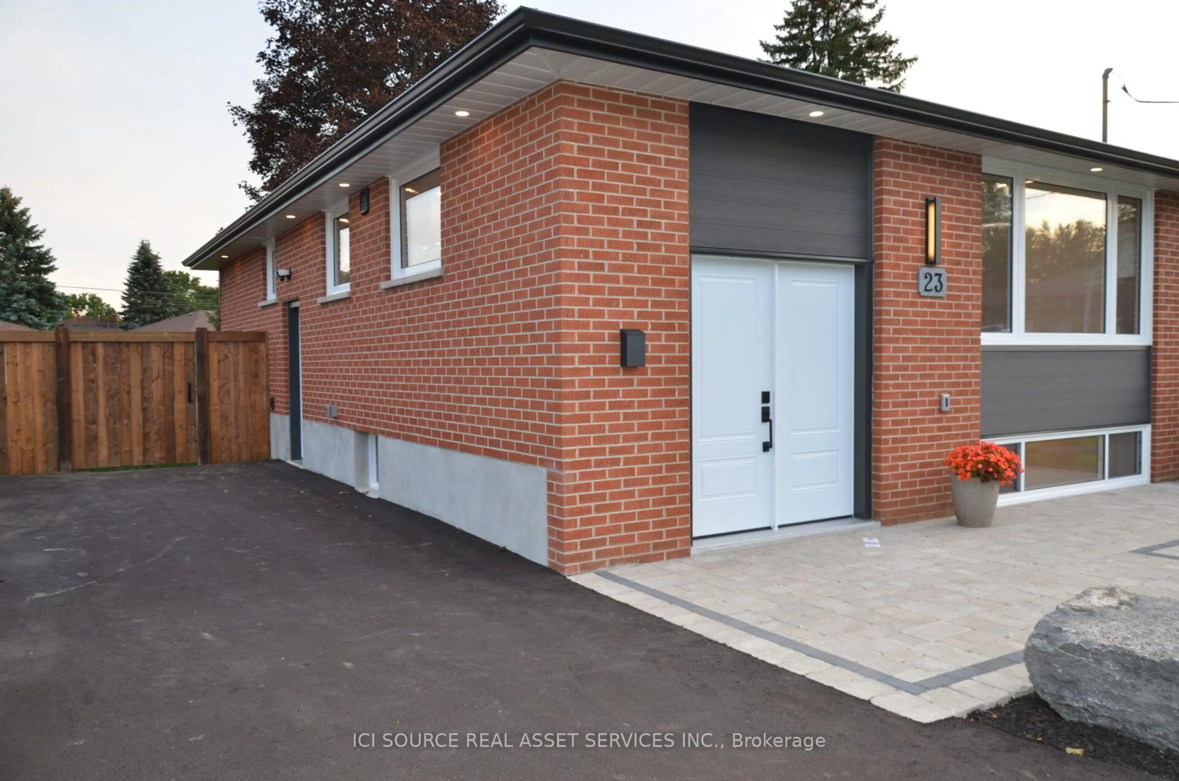 Home with brick exterior material, street for 23 Sunset Rd, Clarington Ontario L1C 2E5