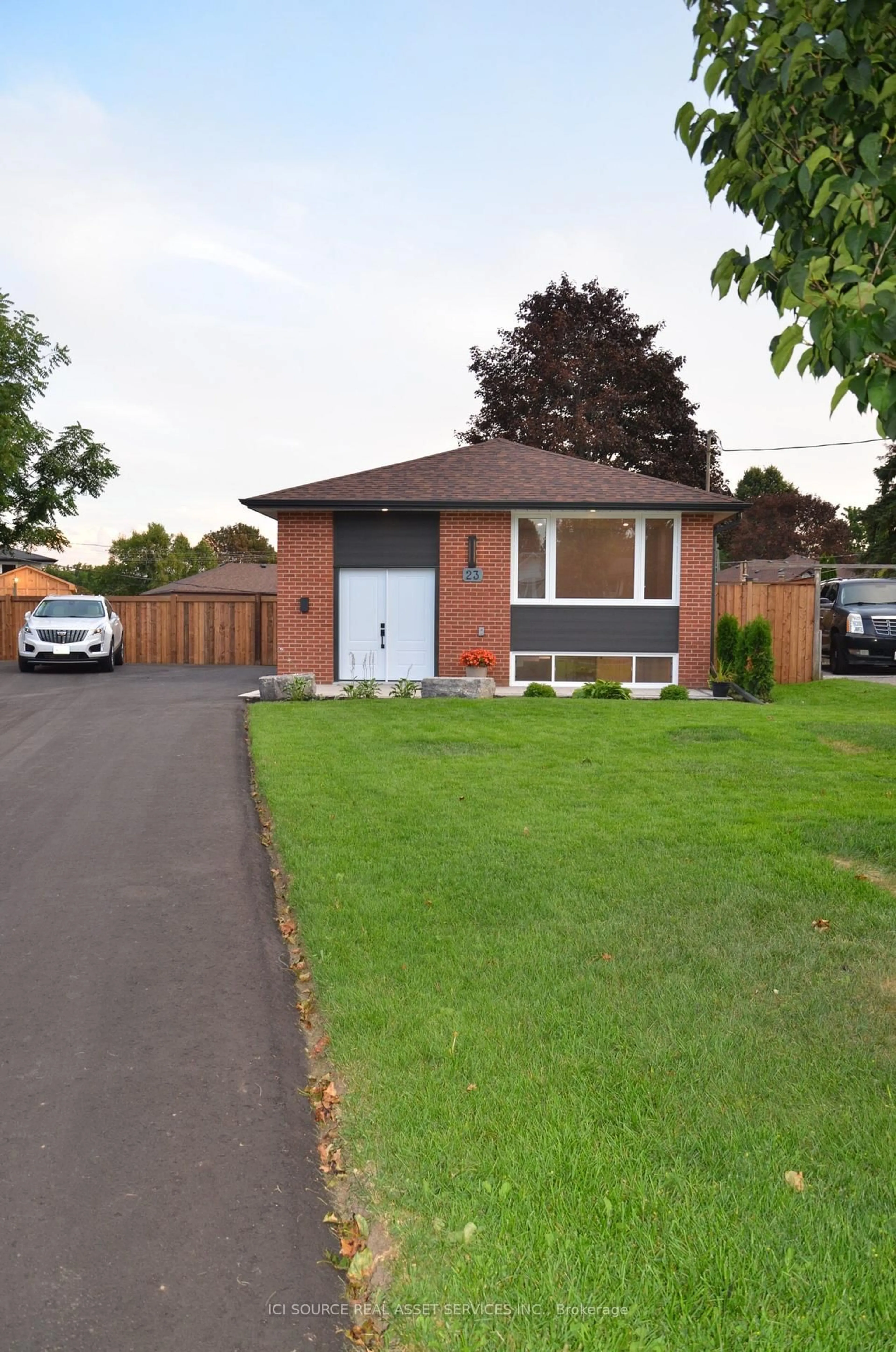 Home with brick exterior material, street for 23 Sunset Rd, Clarington Ontario L1C 2E5