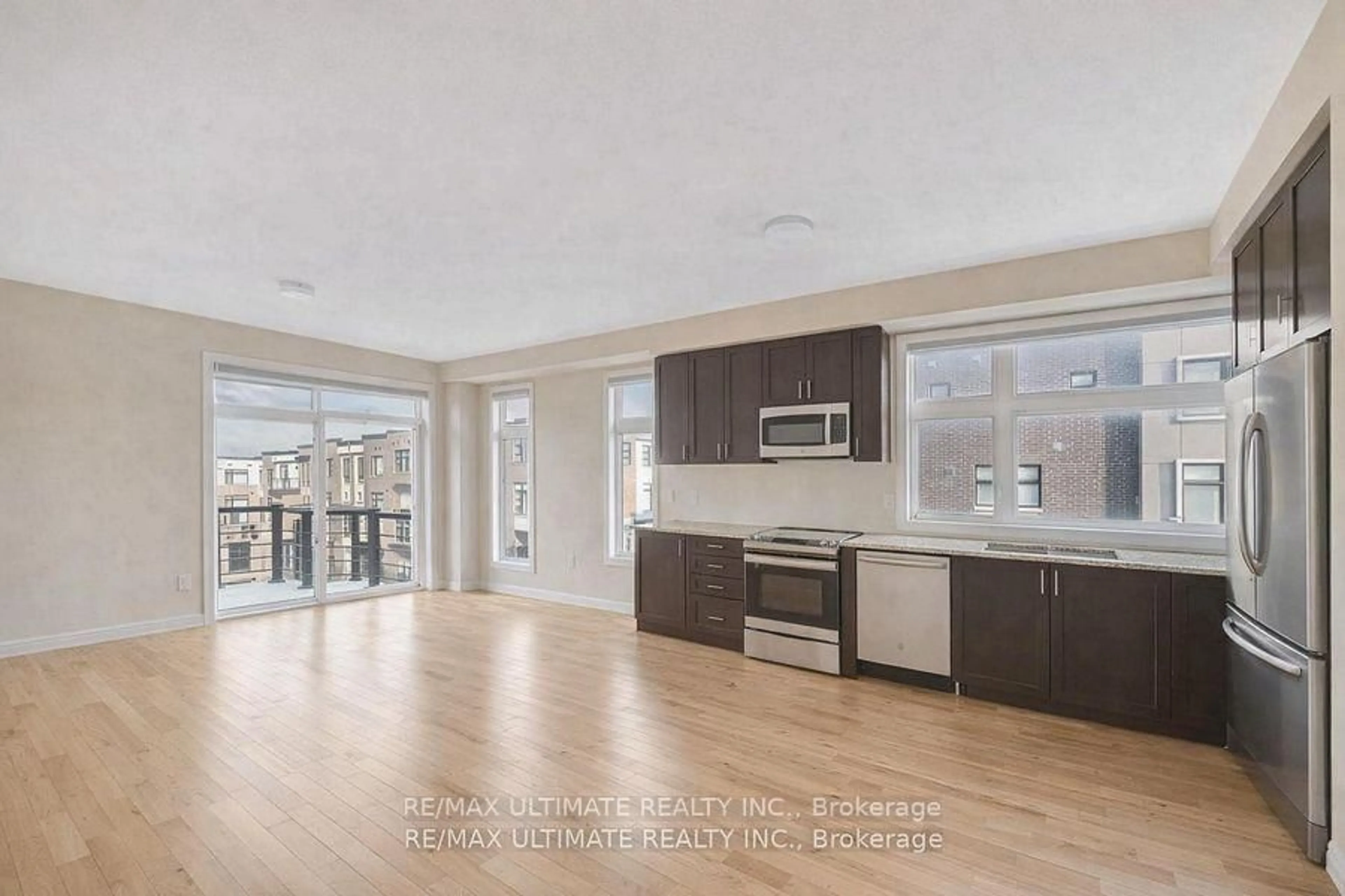 Open concept kitchen, unknown for 2632 Castlegate Crossing Dr, Pickering Ontario L1X 0H6