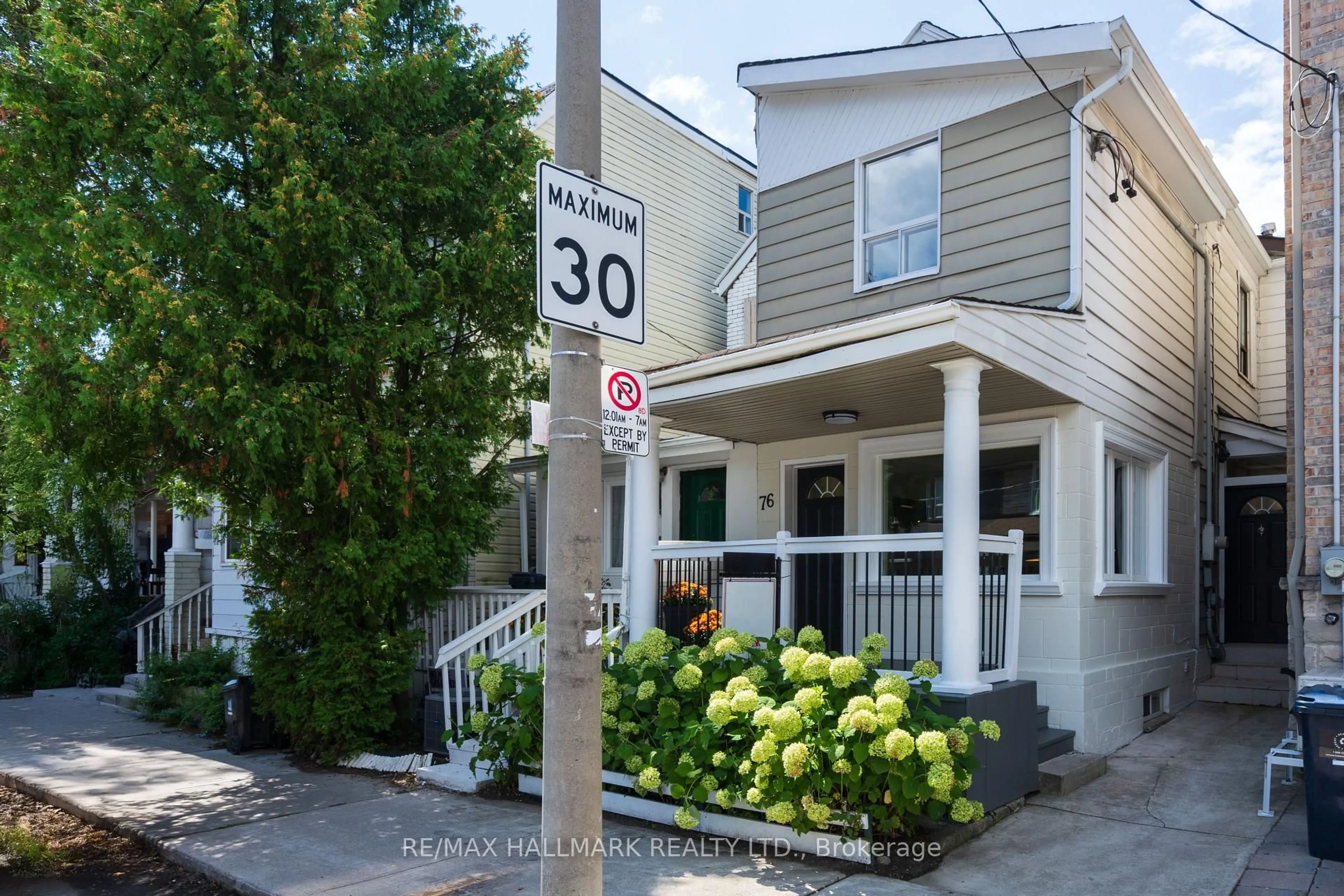 Unknown for 76 Pape Ave, Toronto Ontario M4M 2V6