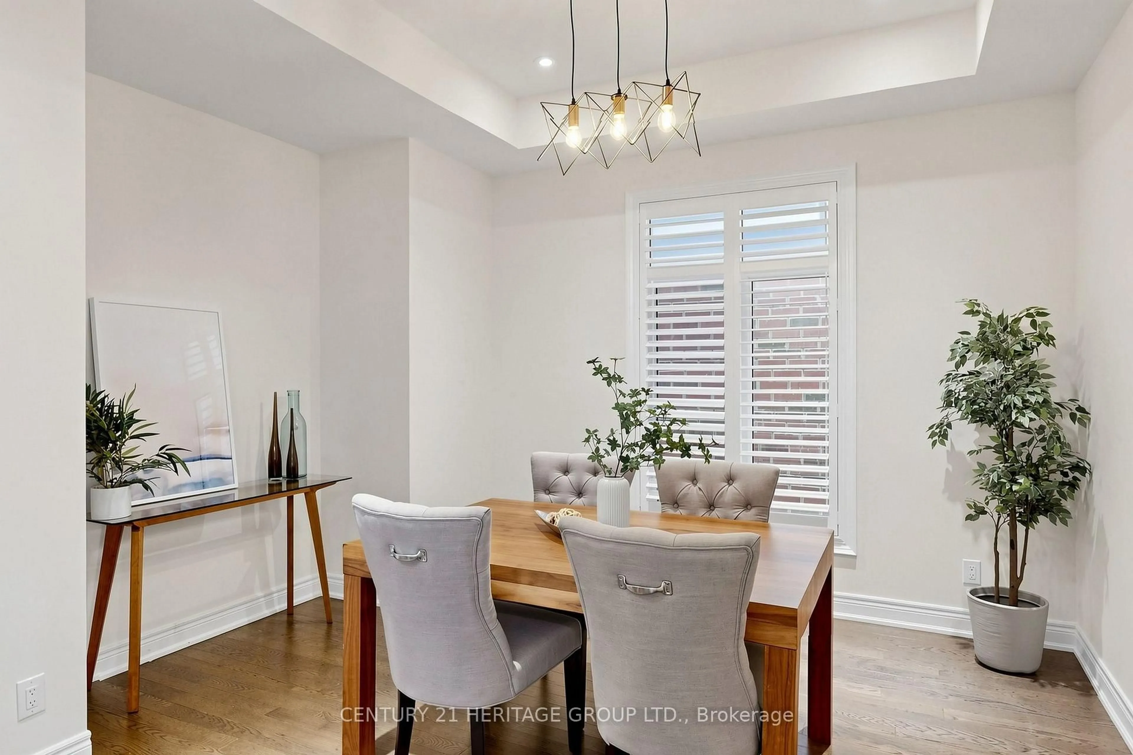 Dining room, wood/laminate floor for 34 Micklefield Ave, Whitby Ontario L1P 0C3