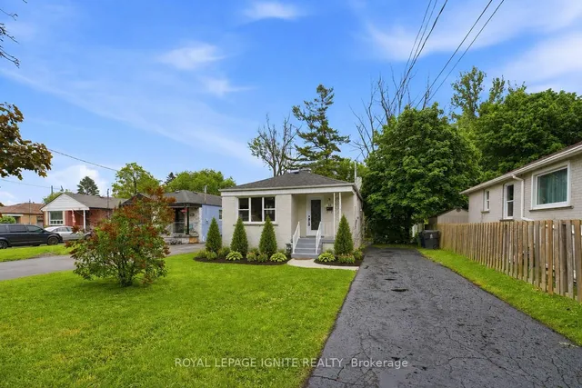 89 Darlingside Dr, Toronto 3