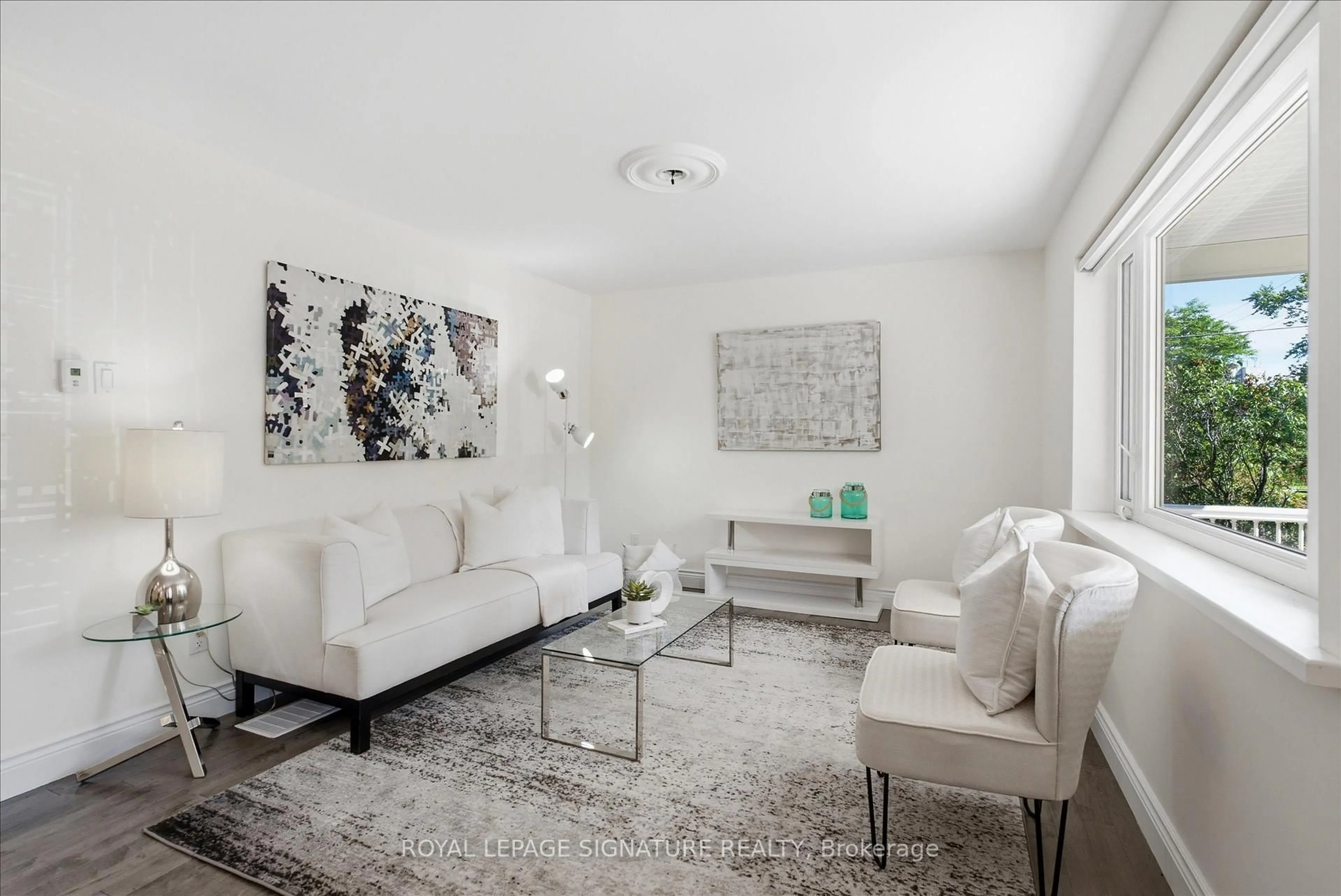 Living room with furniture, unknown for 56 Bellamy Rd, Toronto Ontario M1M 3P4