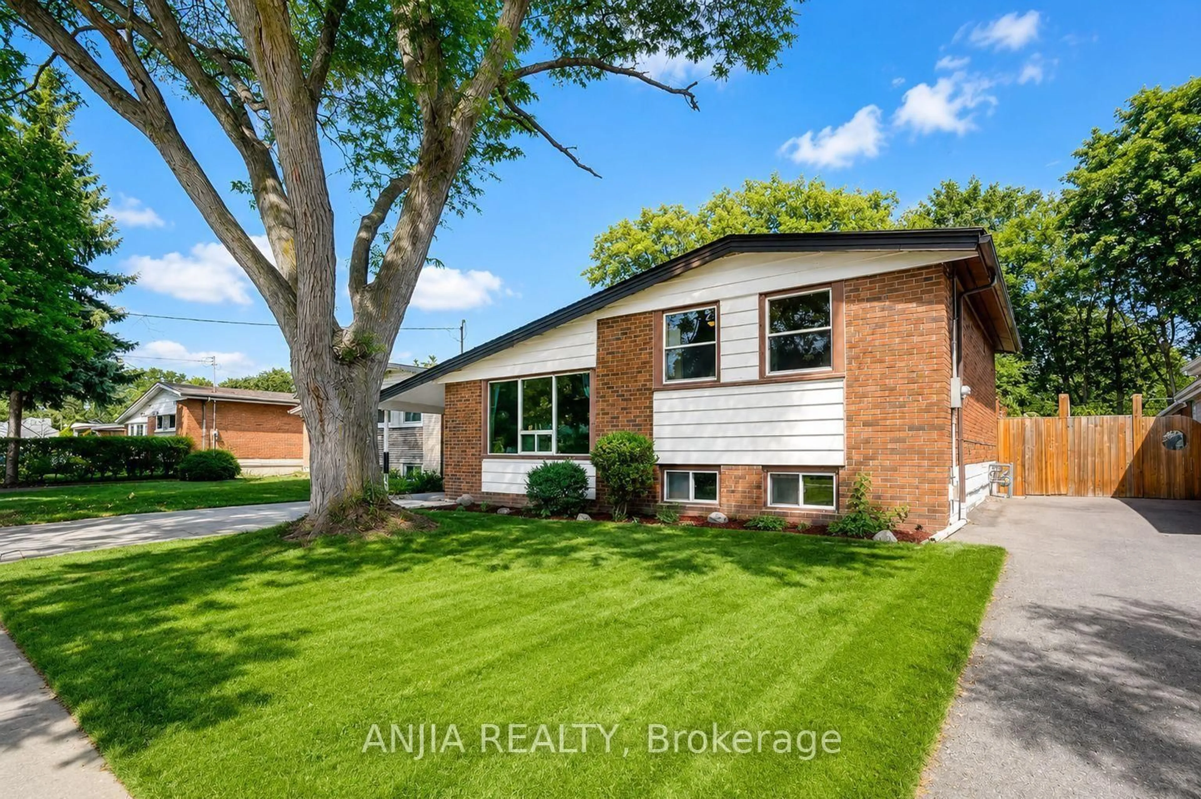 Home with brick exterior material, street for 115 Portsdown Rd, Toronto Ontario M1P 1V4