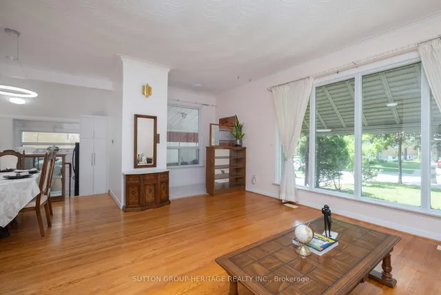 23 Gaiety Dr, Toronto 3