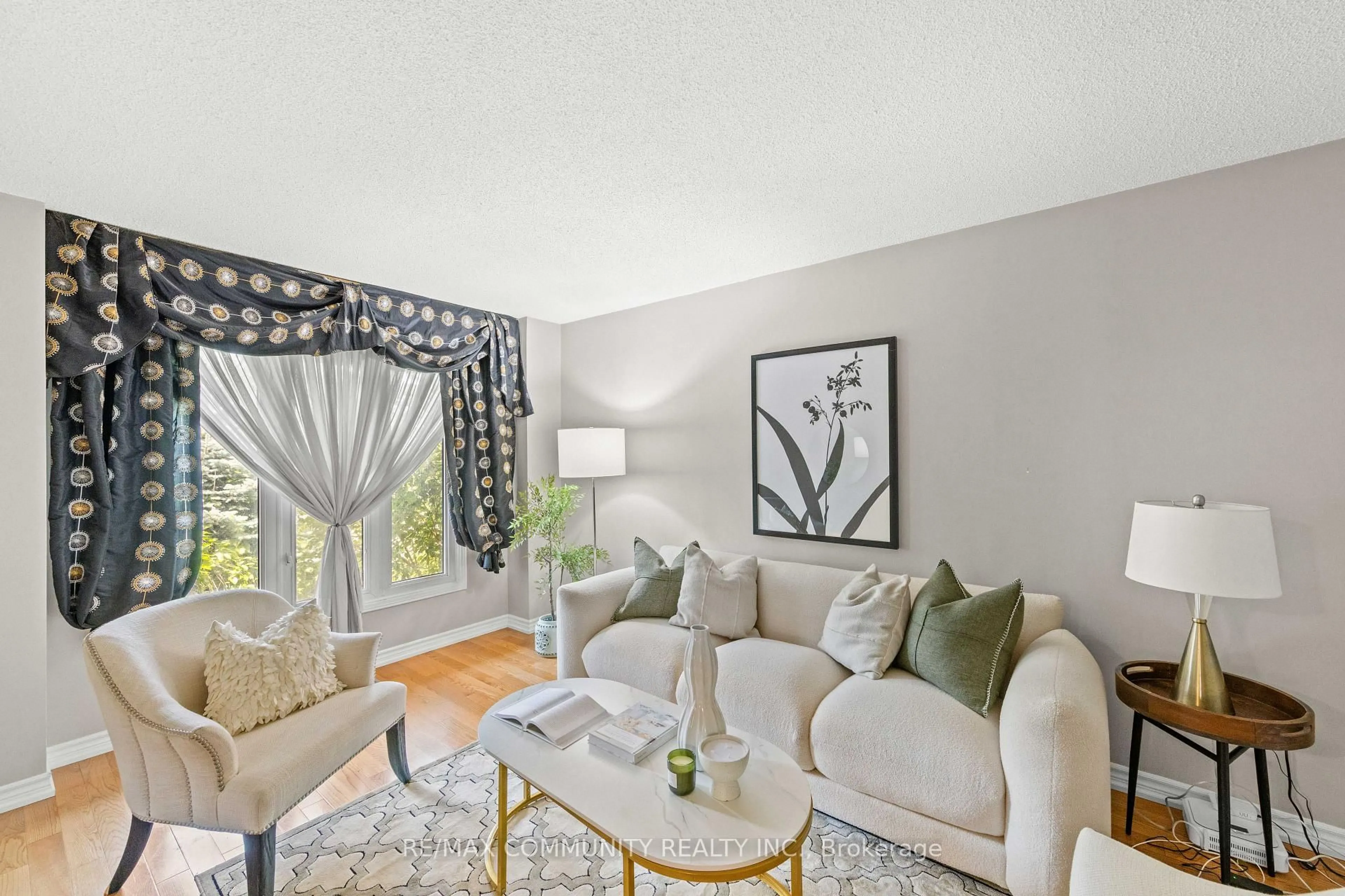 Living room with furniture, unknown for 5 Plowman Dr, Ajax Ontario L1S 6R7