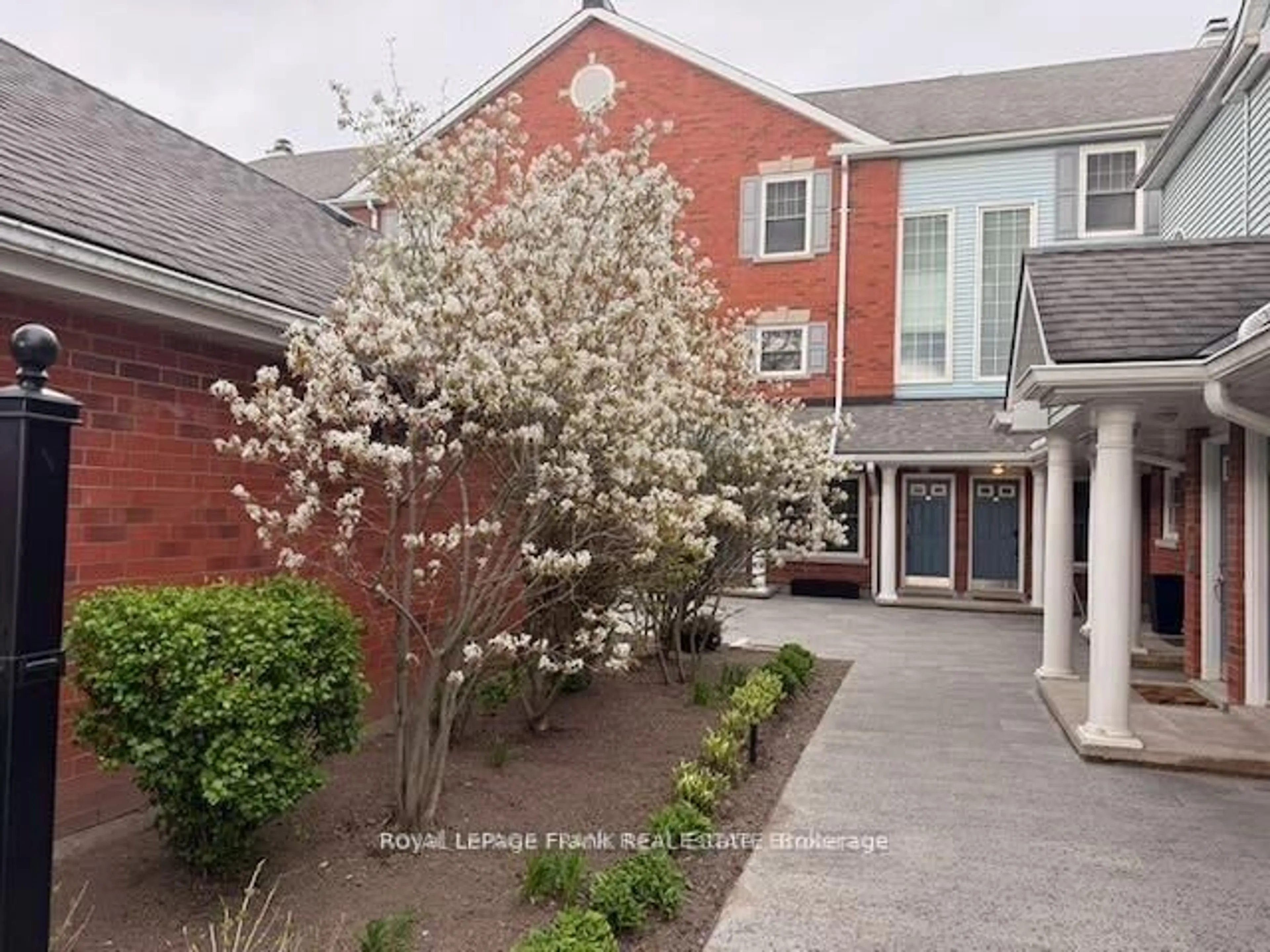 A pic from outside/outdoor area/front of a property/back of a property/a pic from drone, street for 1665 Nash Rd, Clarington Ontario L1E 1S8