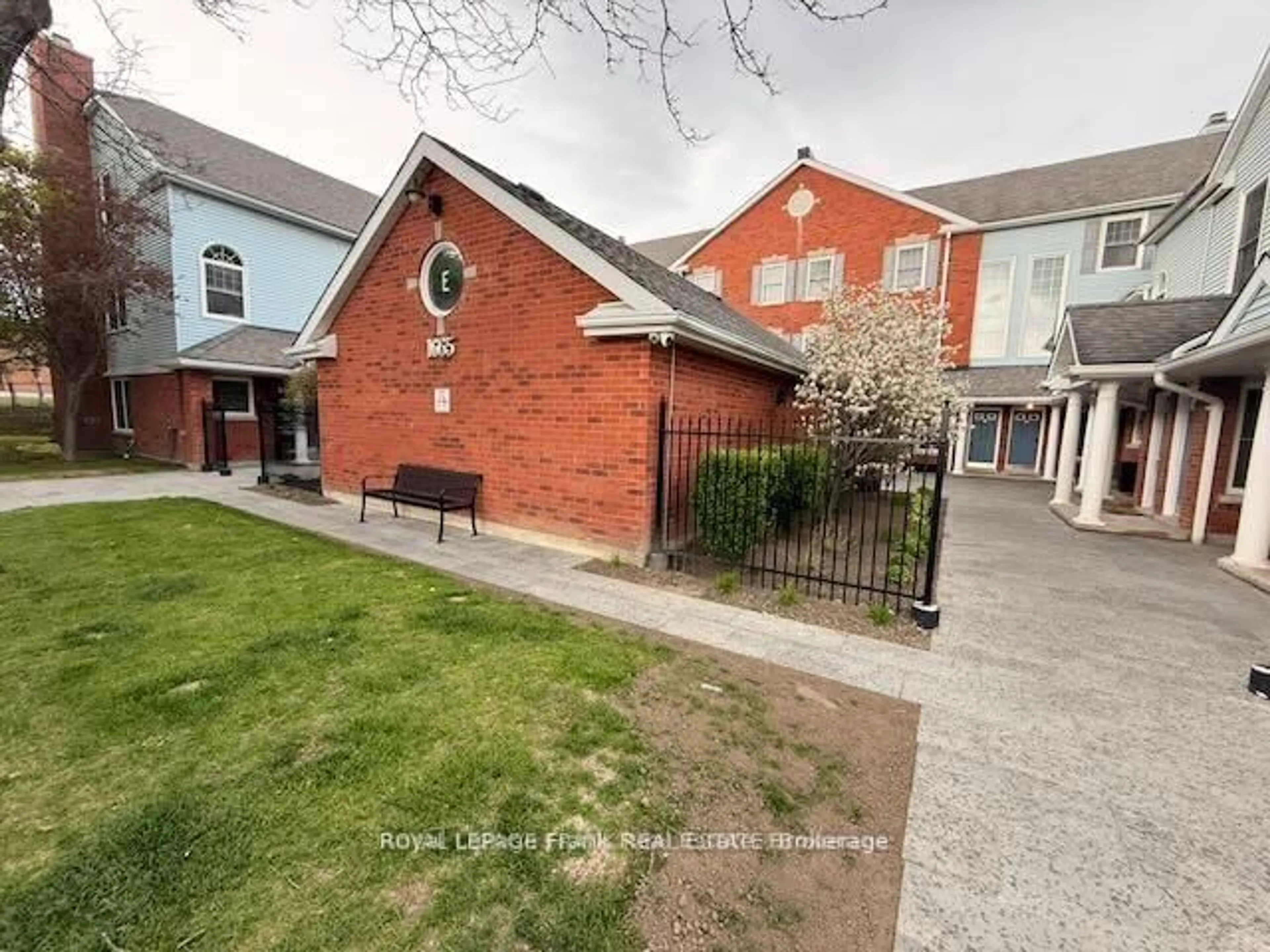 A pic from outside/outdoor area/front of a property/back of a property/a pic from drone, street for 1665 Nash Rd, Clarington Ontario L1E 1S8