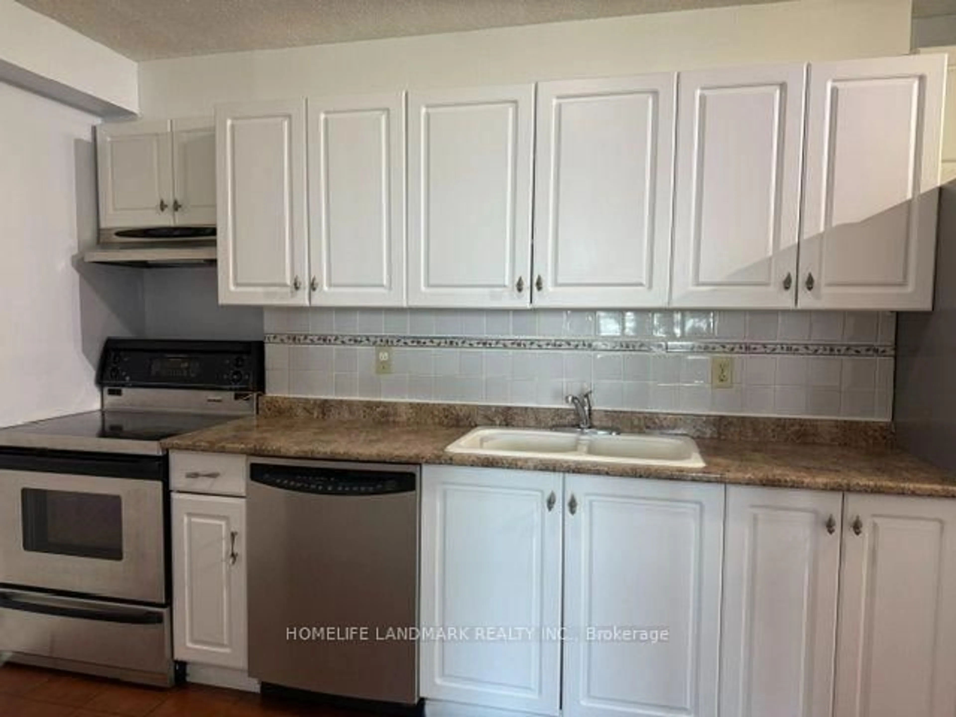 Standard kitchen, ceramic/tile floor for 15 Torrance Rd #1811, Toronto Ontario M1J 3K2