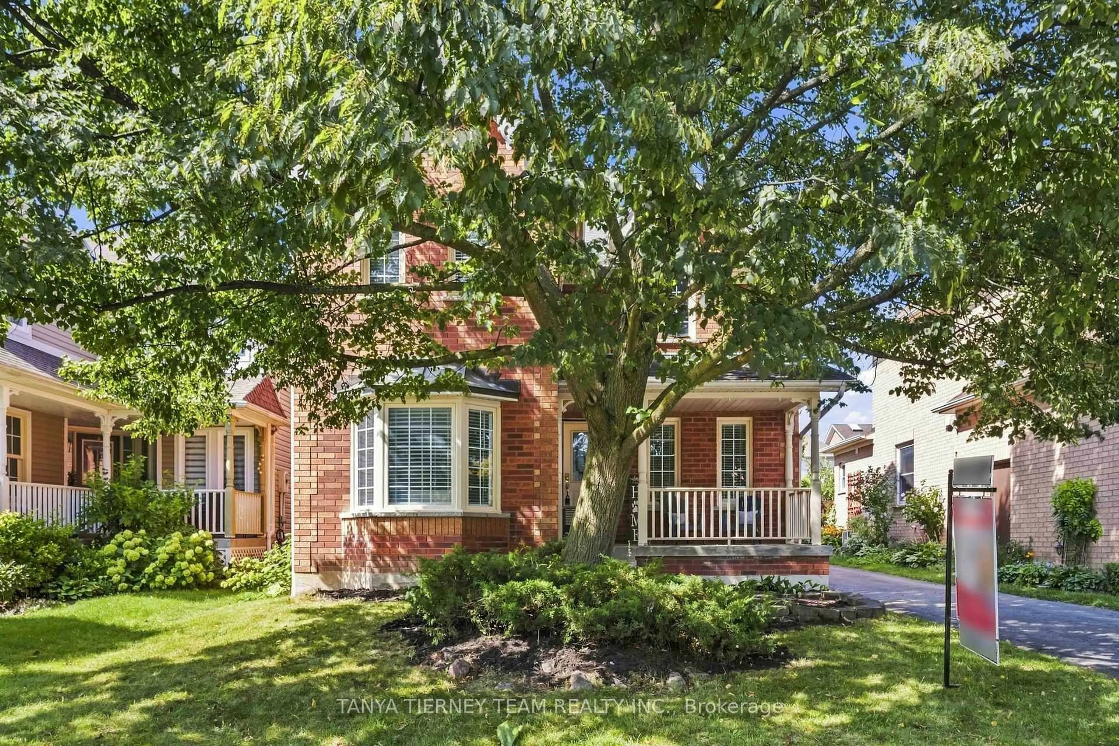 Home with brick exterior material, street for 36 Zachary Pl, Whitby Ontario L1M 1E1