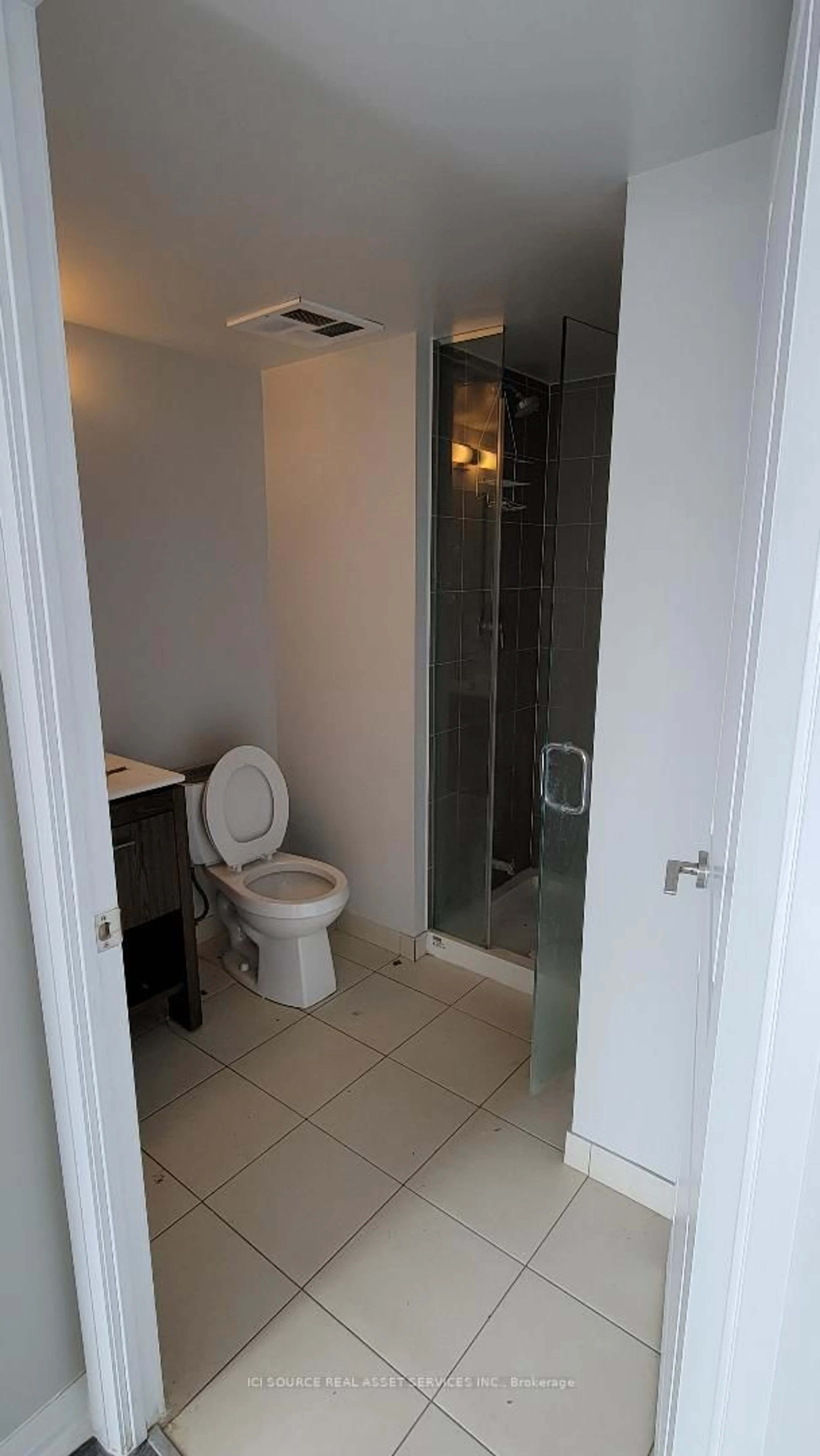 Standard bathroom, unknown for 30 Meadowglen Pl #2504, Toronto Ontario M1G 0A6