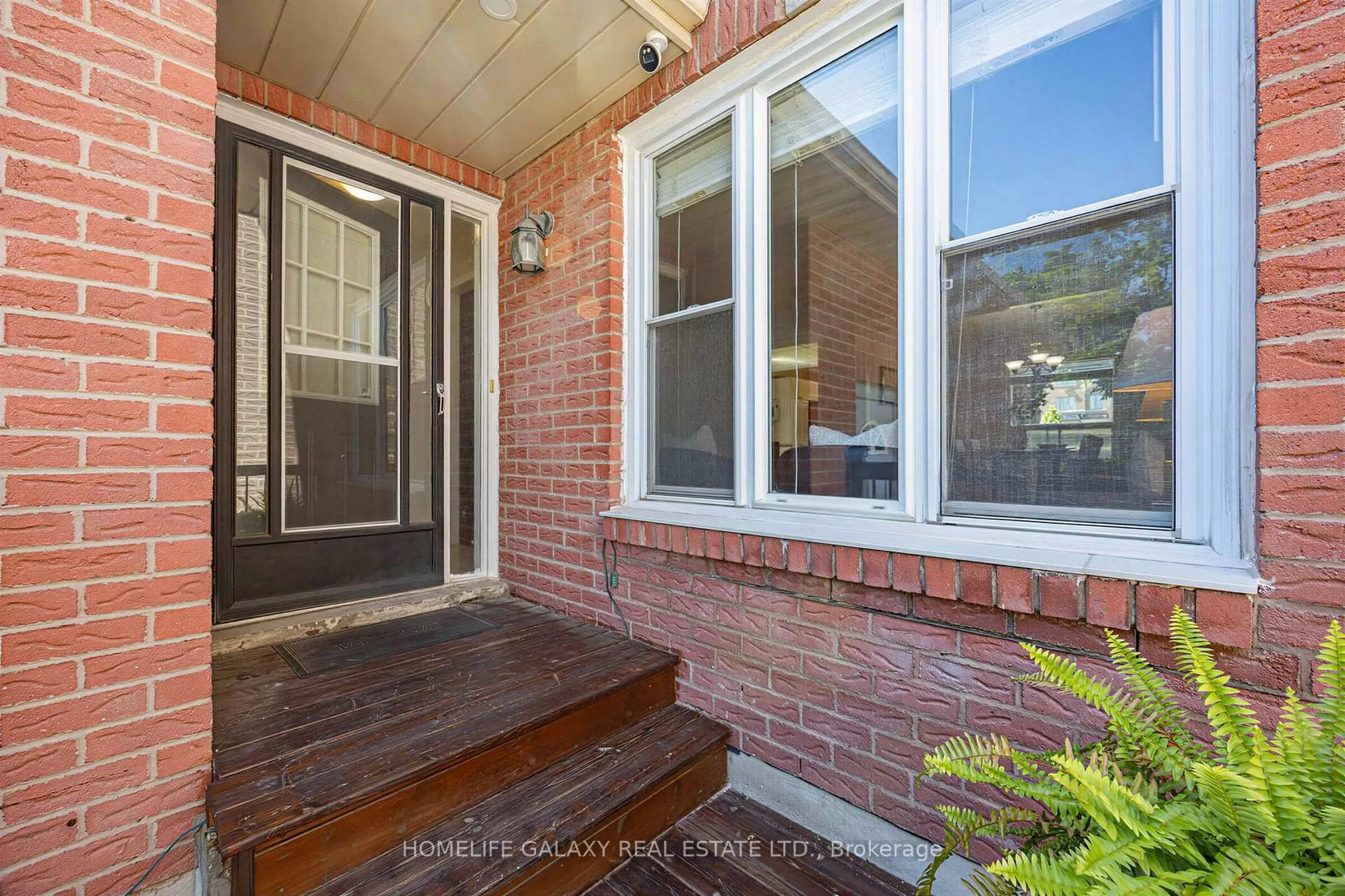 Home with brick exterior material, street for 6 Bluebell Cres, Whitby Ontario L1P 1K7