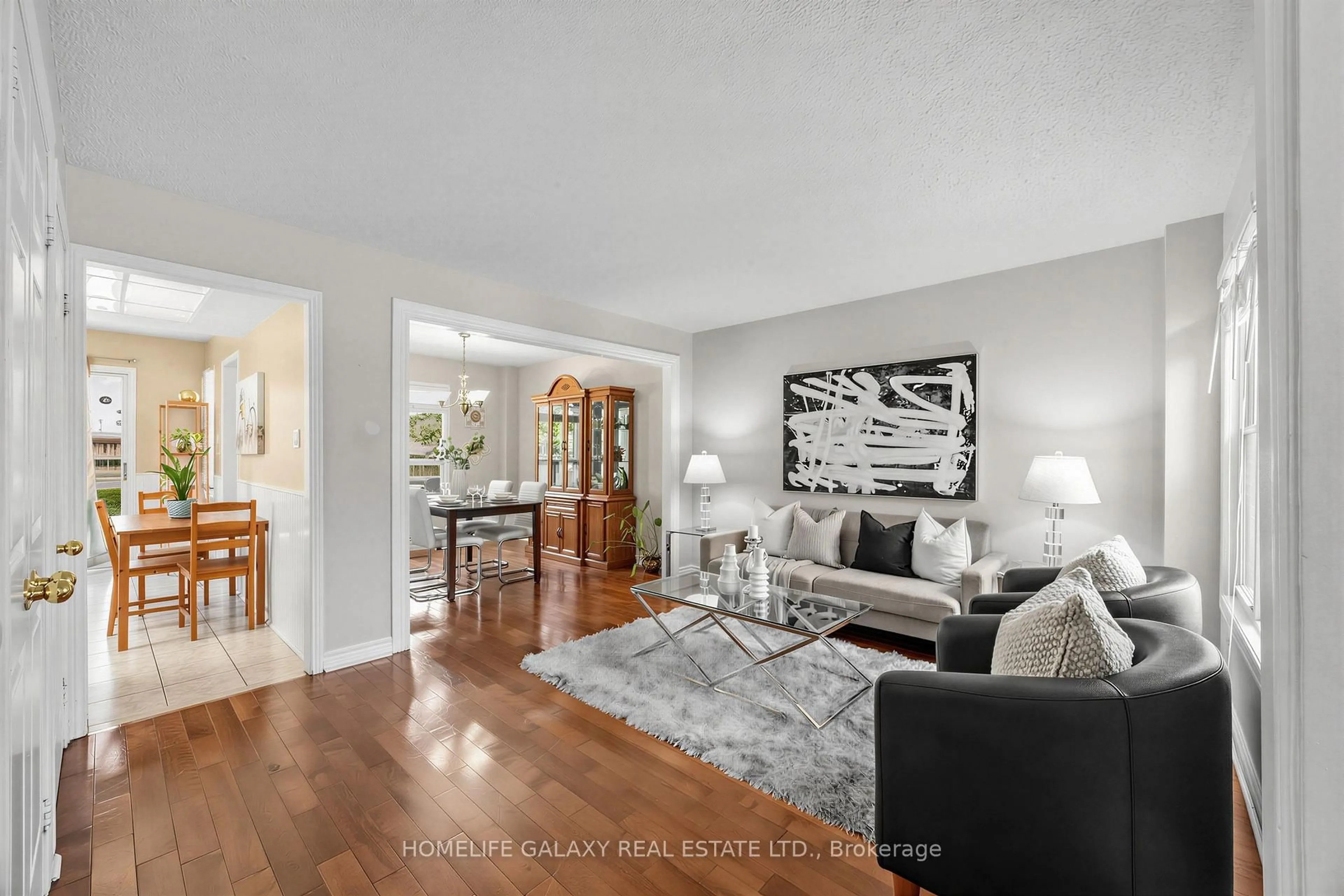 Living room with furniture, unknown for 6 Bluebell Cres, Whitby Ontario L1P 1K7