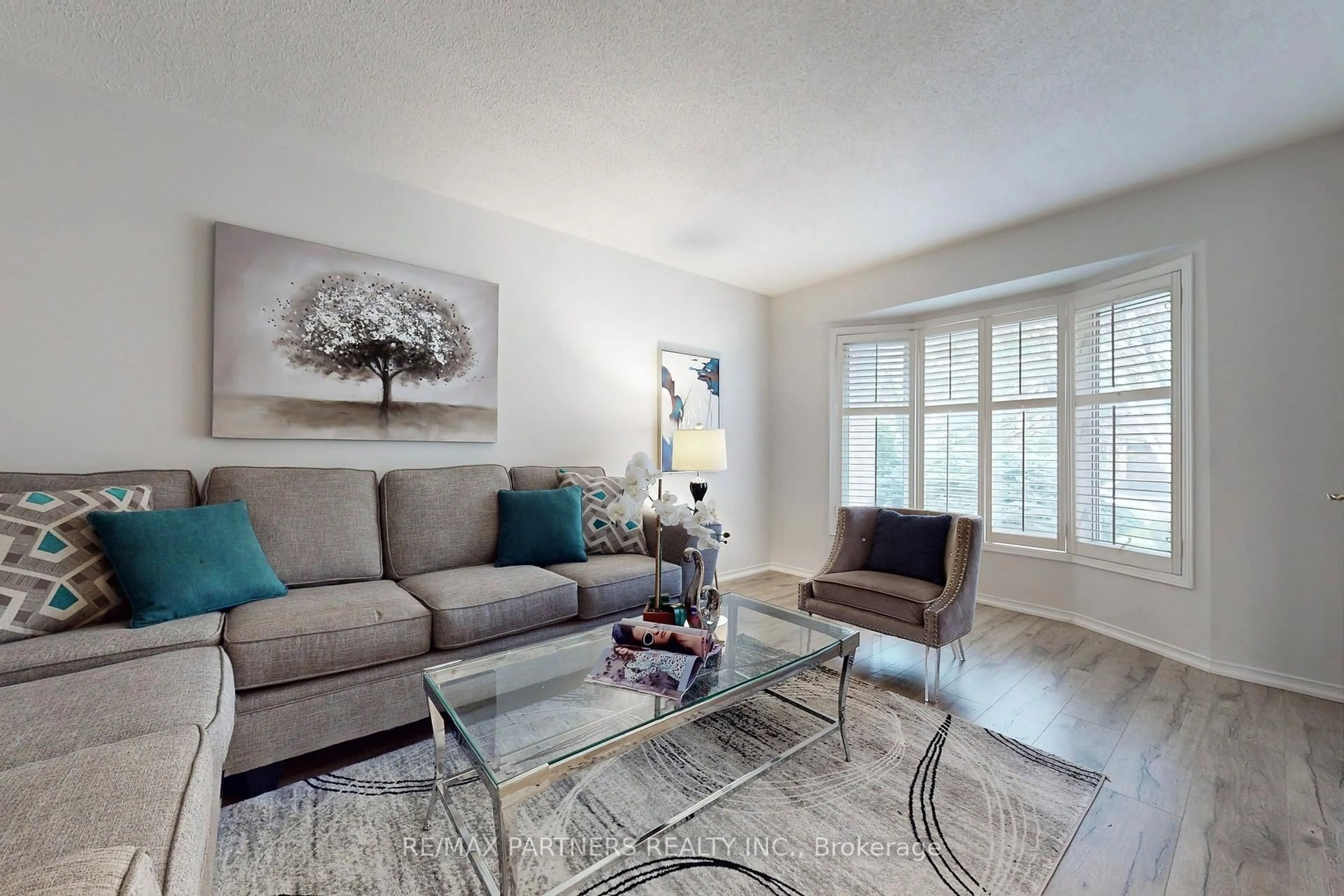 Living room with furniture, unknown for 15 Ribblesdale Dr, Whitby Ontario L1N 6Z3