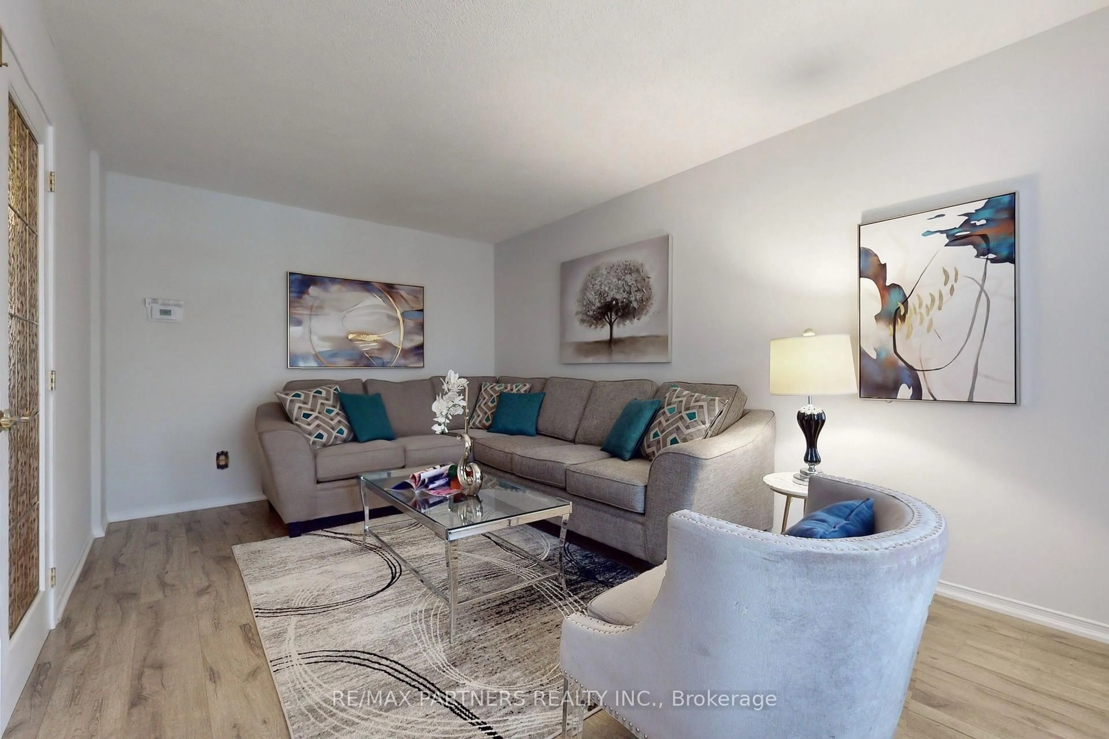 Living room with furniture, unknown for 15 Ribblesdale Dr, Whitby Ontario L1N 6Z3