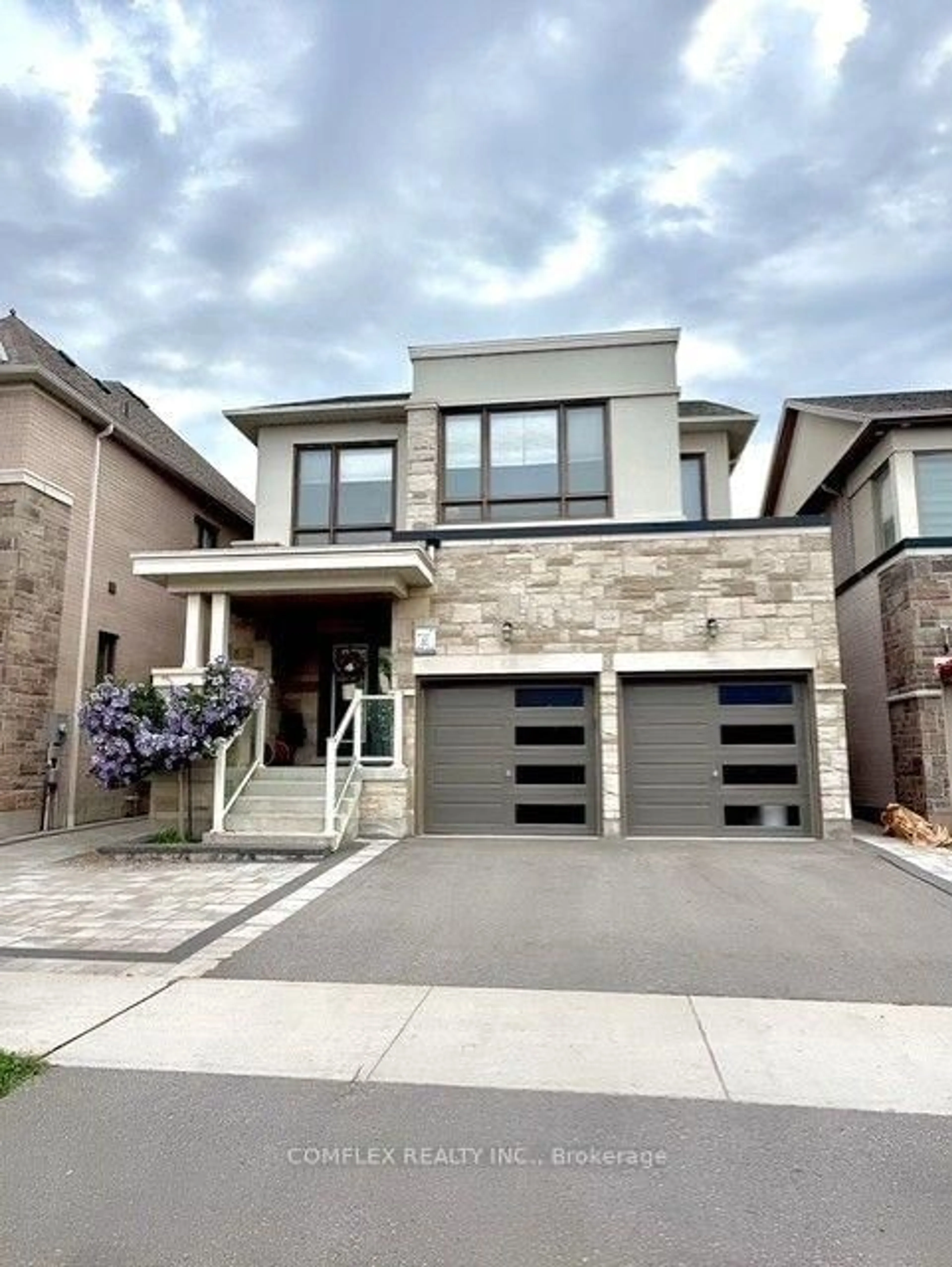 Home with brick exterior material, street for 59 Maskell Cres, Whitby Ontario L1P 0J6