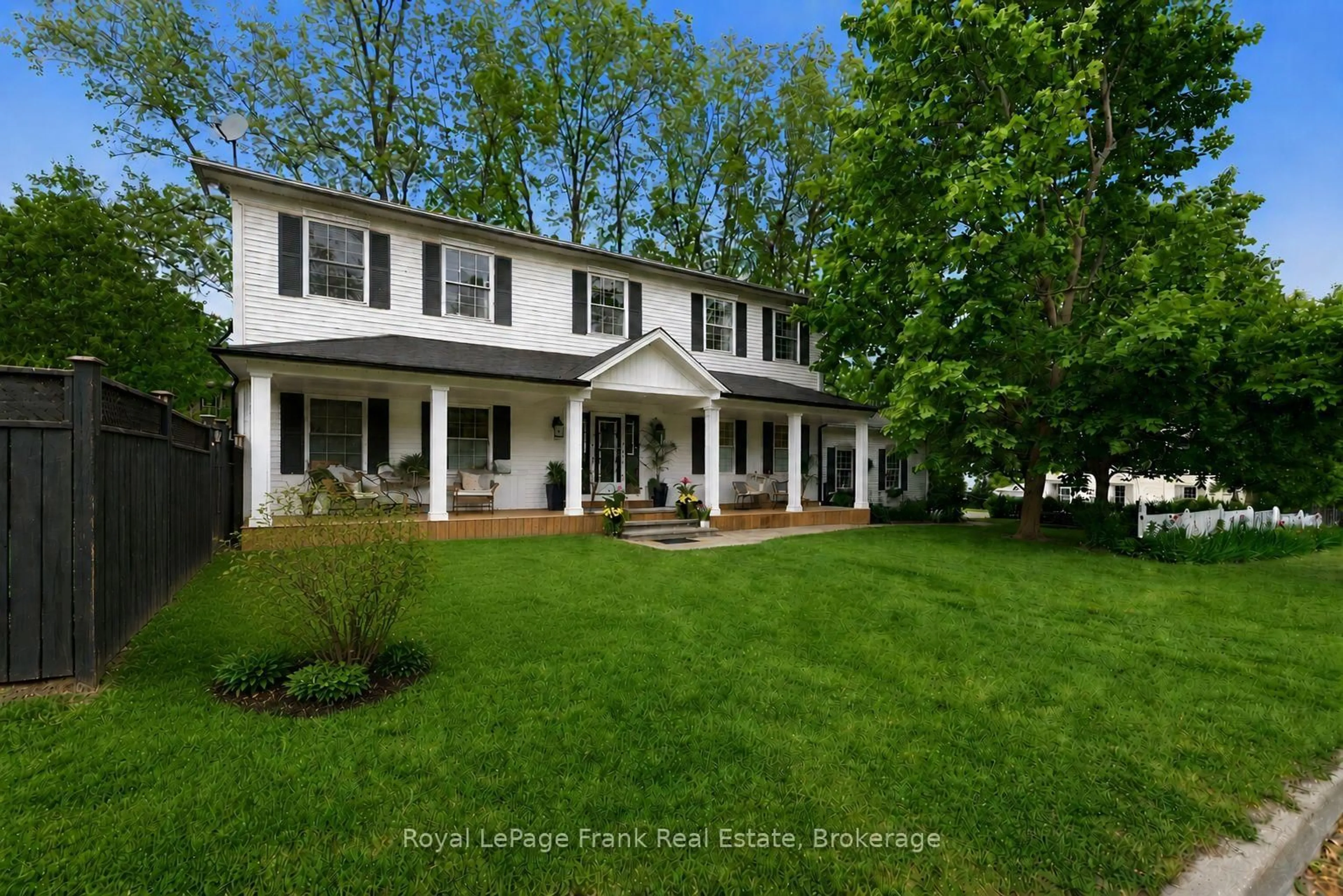 A pic from outside/outdoor area/front of a property/back of a property/a pic from drone, street for 246 Cochrane St, Scugog Ontario L9L 1M1